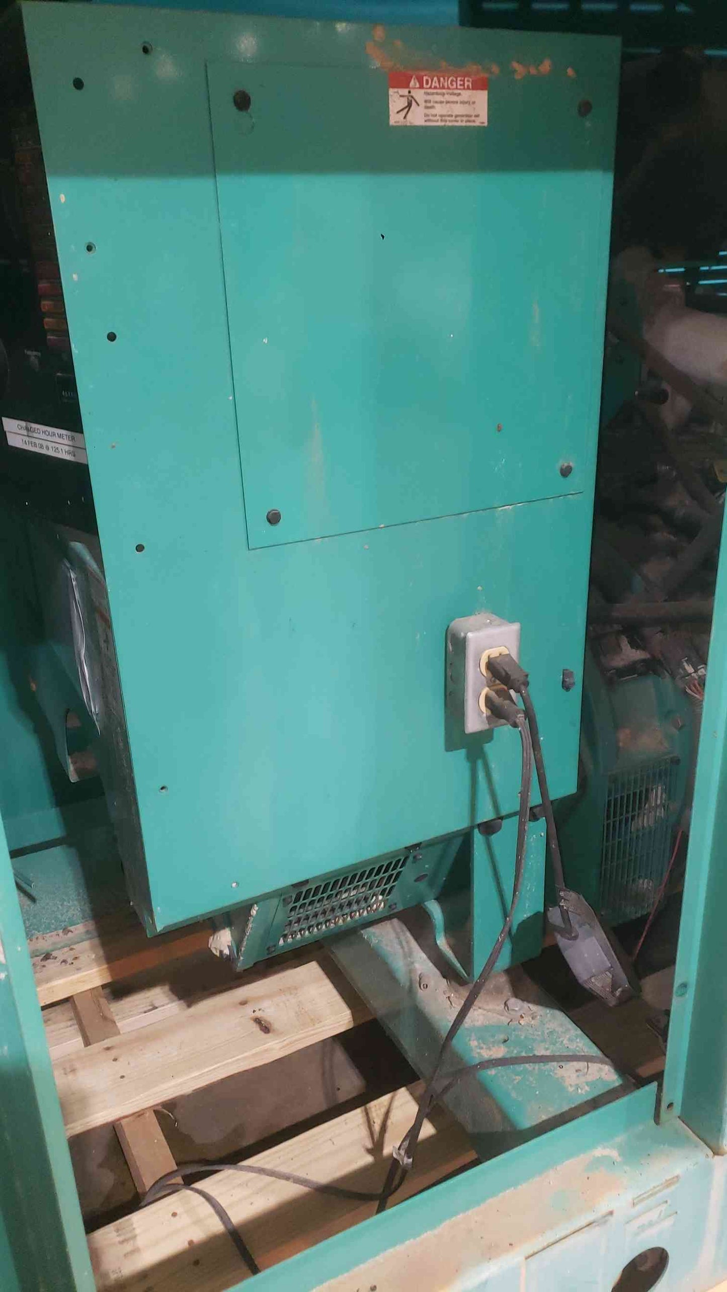 AS-IS Cummins 35kW Natural Gas Propane Generator GGFD Ford ESG642 Engine Enclosed 532Hrs (SKU: 113055)