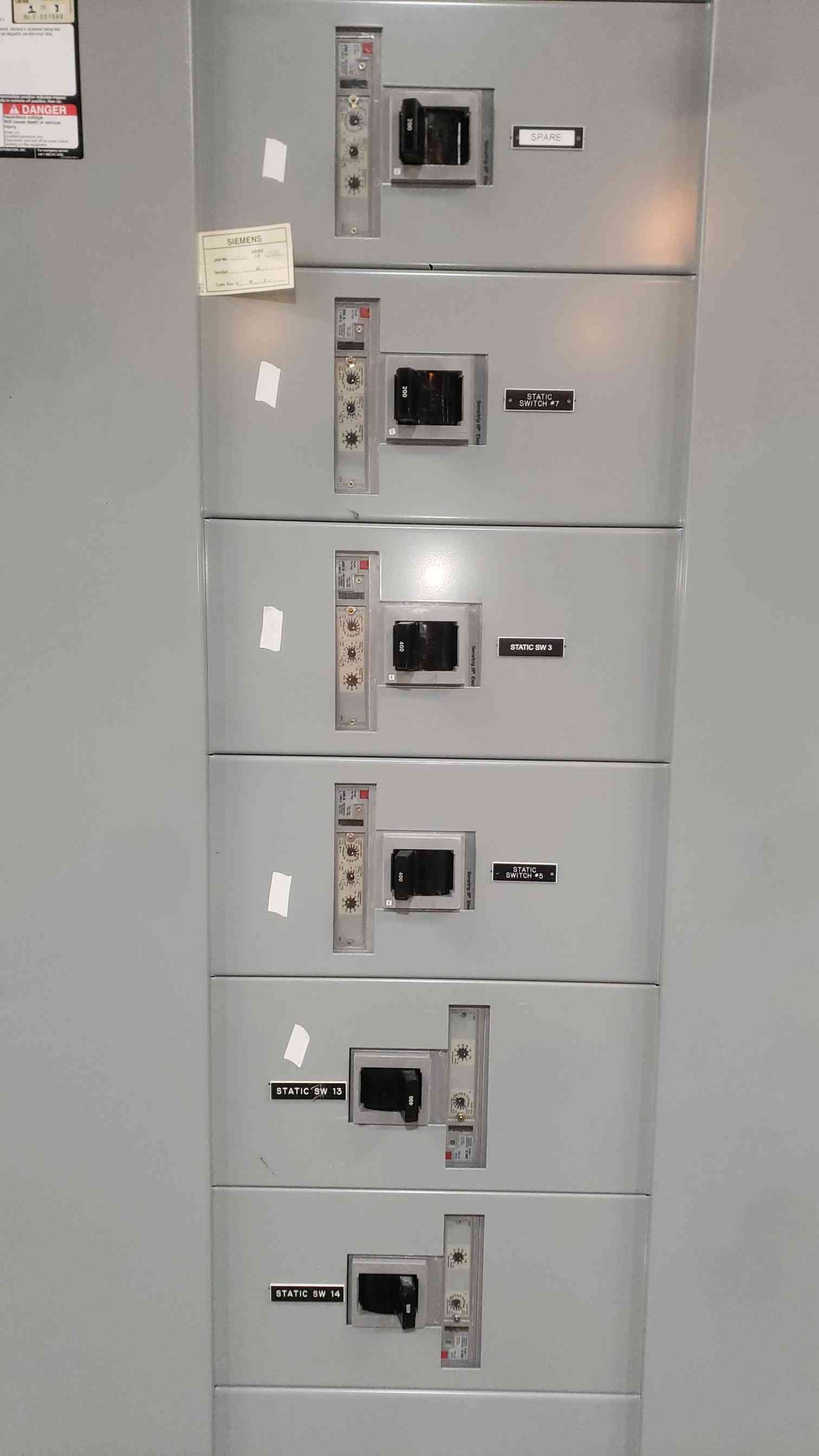 Siemens 1600A Switchboard Lineup | 480Y/277V 3P 4W | 65kA | SBA 1600 Main + (13) Feeder Breakers (SKU: 113172)