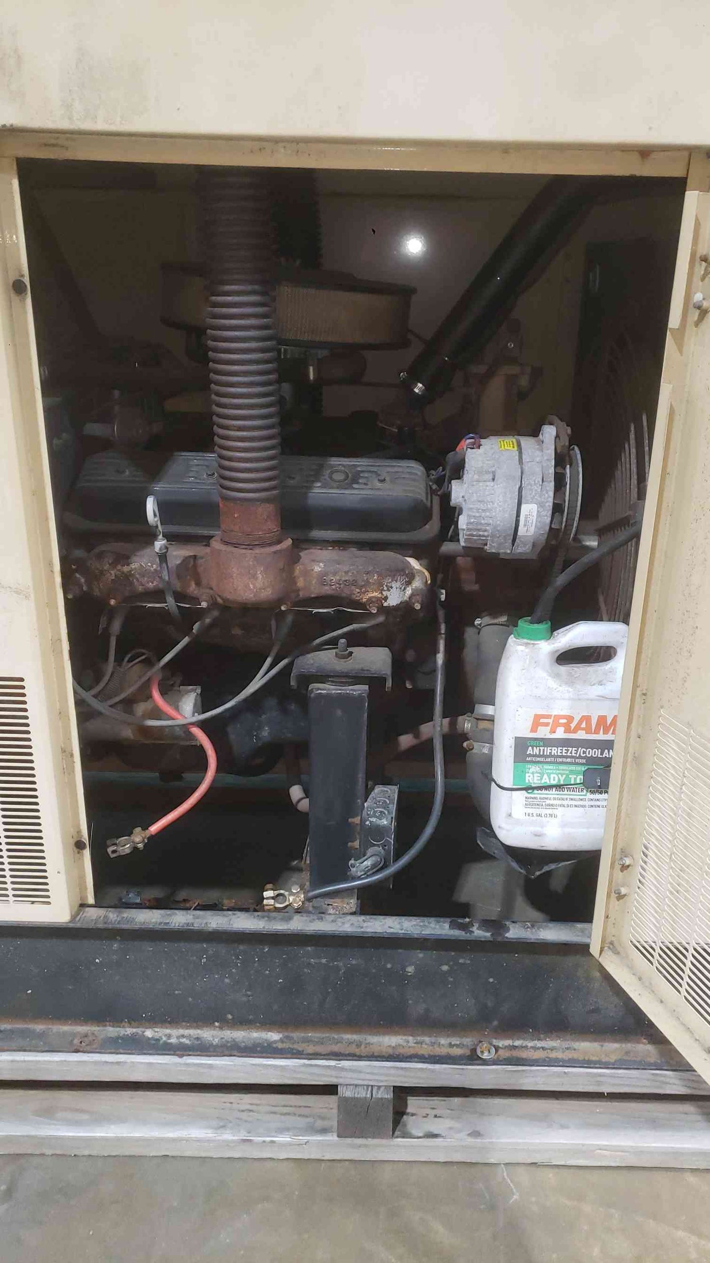 30kW Generac 120/240V 1PH NG/LP Liquid Cooled 1800RPM 479.2 Hrs. AS-IS
