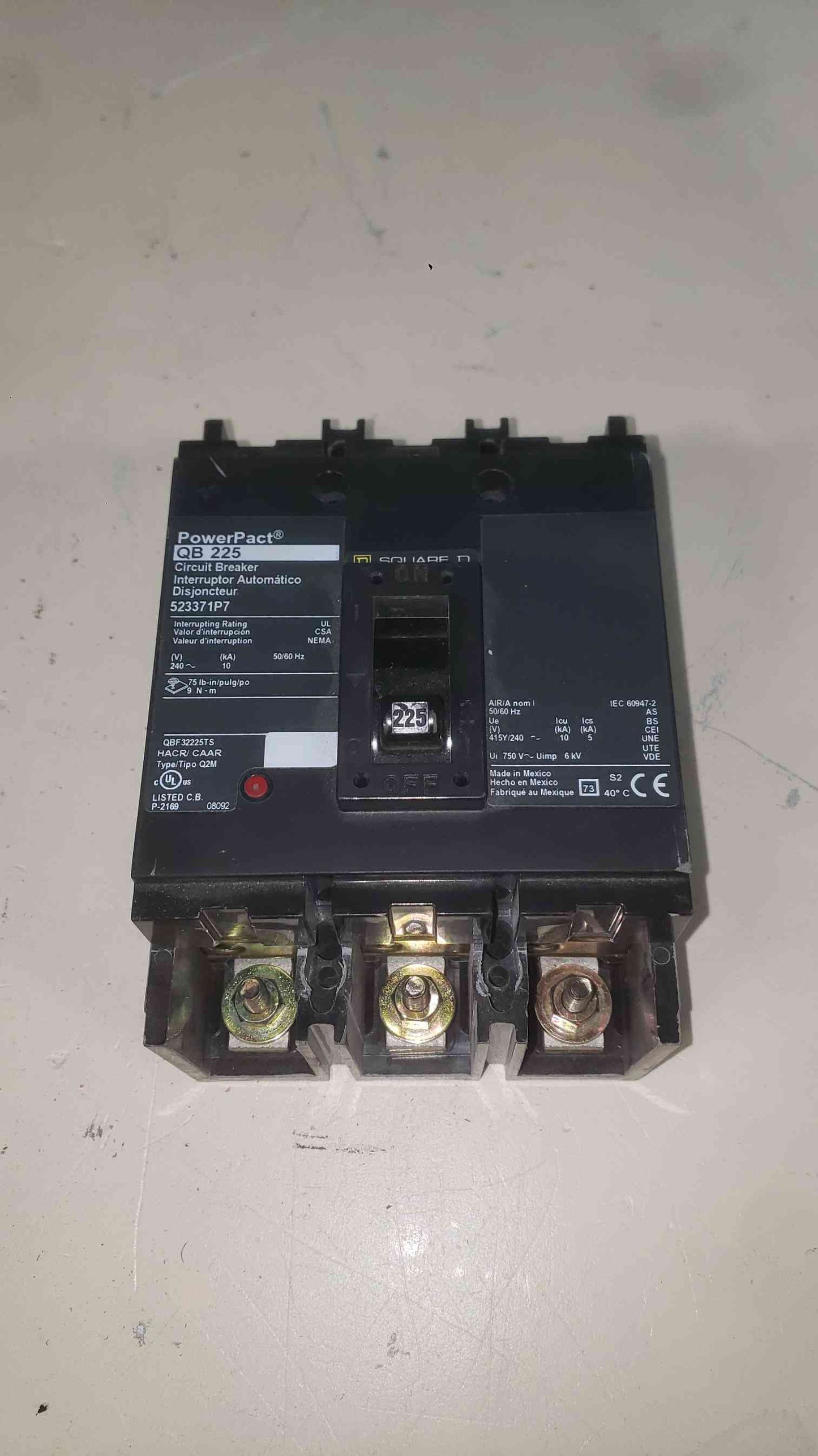 Square D PowerPact QB 225 Circuit Breaker 3-Pole 225A 240V QBF32225TS 10kA (SKU: 113204)