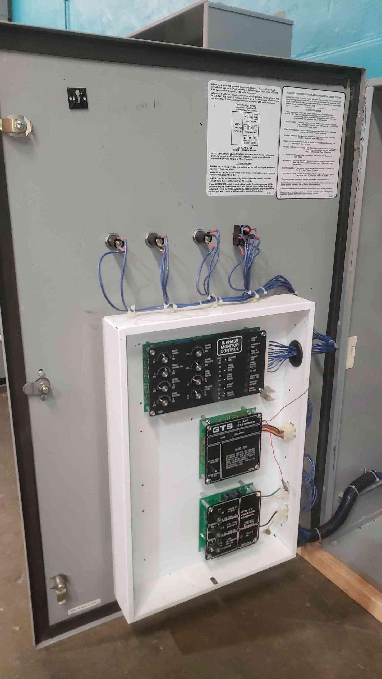 Generac 150 Amp Automatic Transfer Switch 120/240V Single Phase ATS 96A05509-W Enclosed Industrial