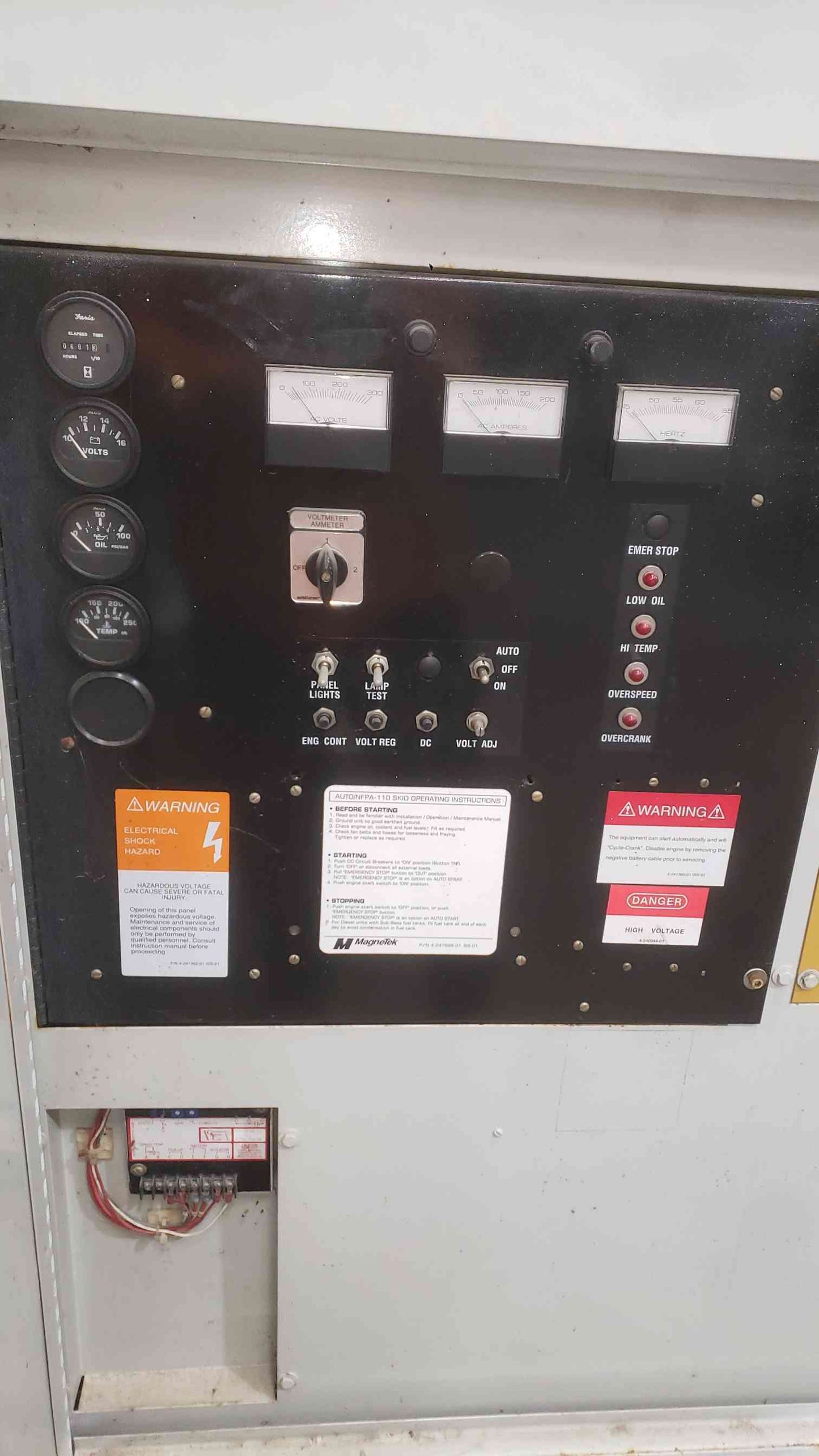 AS-IS MagneTek RNS 500 Generator 40KW 120/240 167A 1PH LP Nat Gas 691 Hrs. (SKU: 113303)