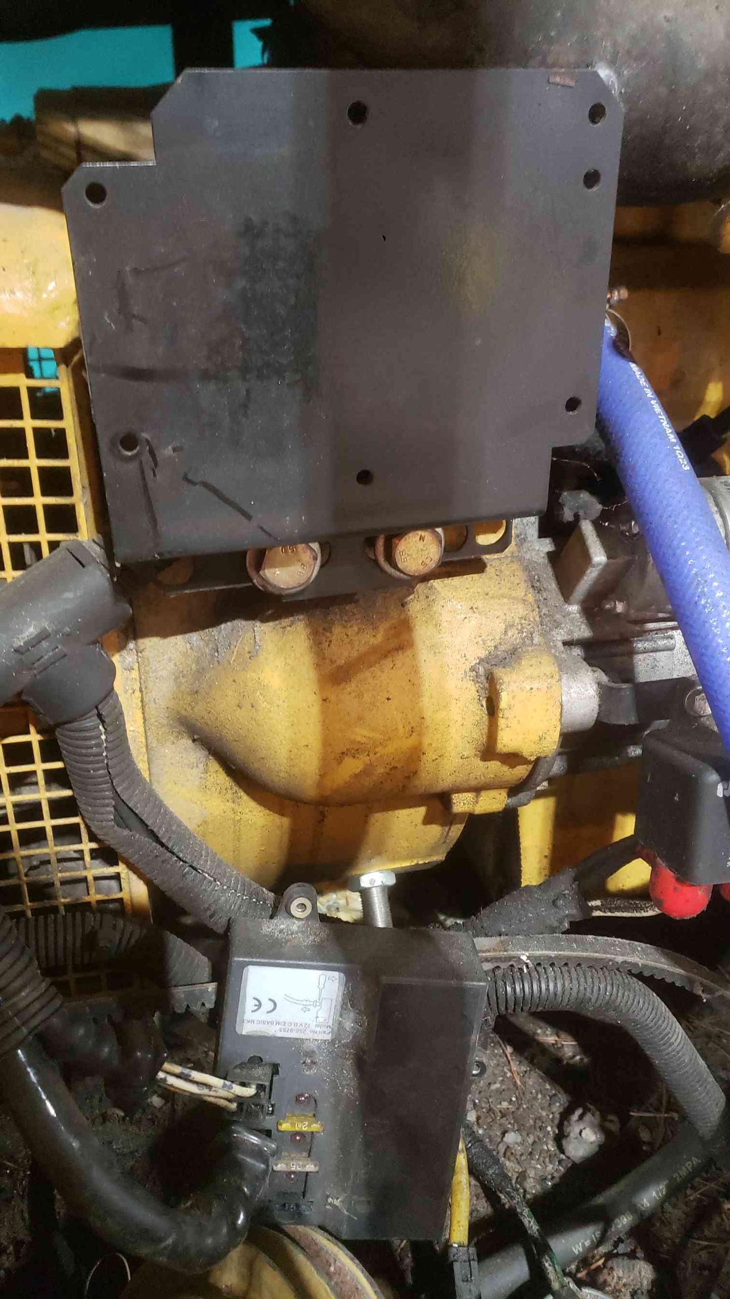 AS-IS 2006 Caterpillar D60-4S 60kW Diesel Generator CAT C4.4 120/240V 1-PH 250A Standby 414 Hrs. (SKU: 113309)