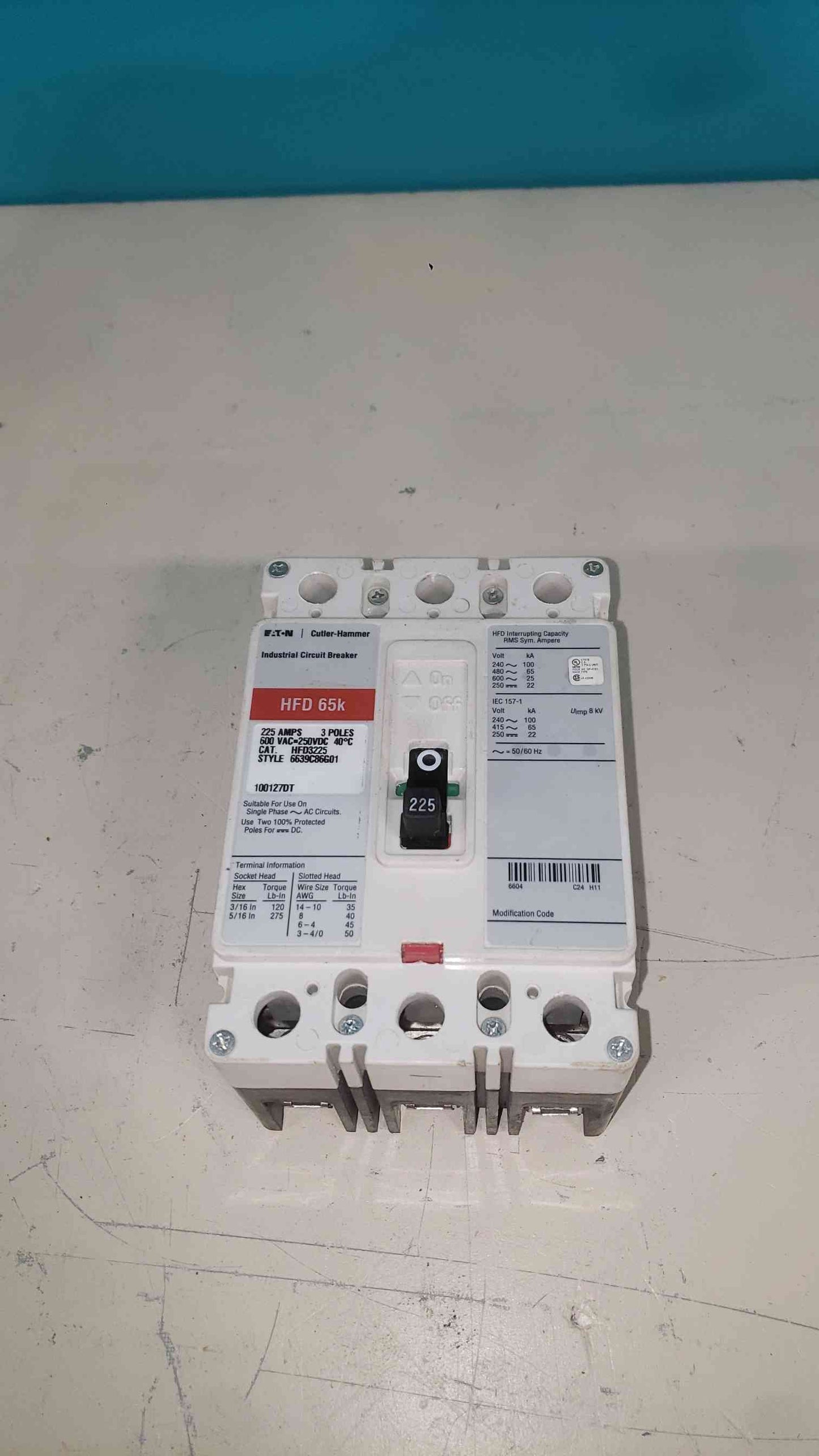 Eaton Cutler Hammer HFD3225 225 Amp 3 Pole 600V Circuit Breaker HFD3225 65k MCCB (SKU: 113385)
