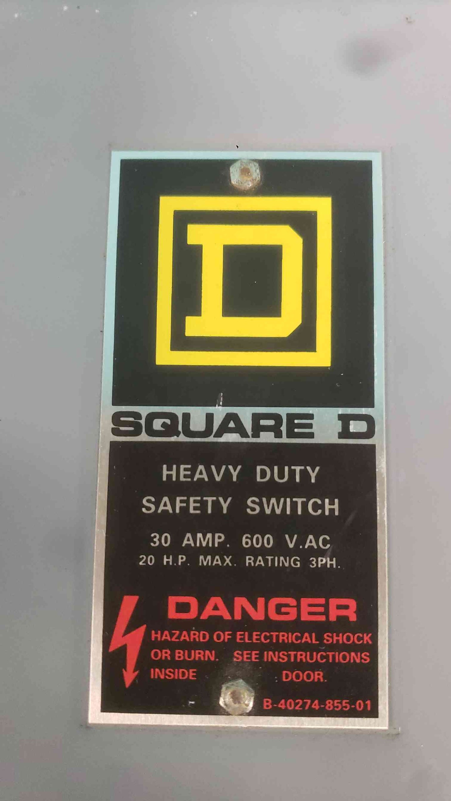 Square D H361 30 Amp 3 Pole 600V Fused Safety Switch Disconnect H361 Series E1 (SKU: 113392)