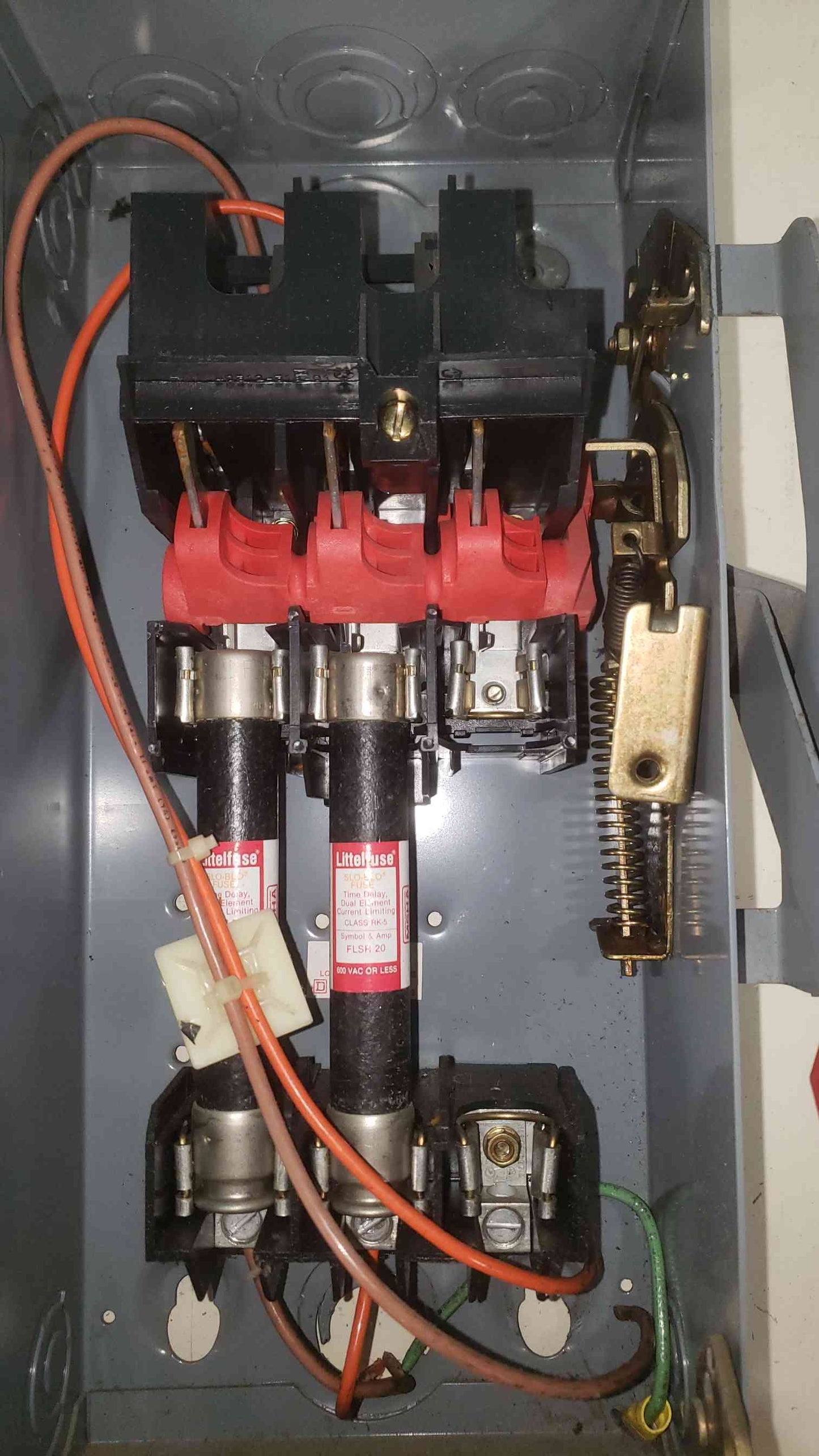Square D H361 30 Amp 3 Pole 600V Fused Safety Switch Disconnect H361 Series E1 (SKU: 113392)