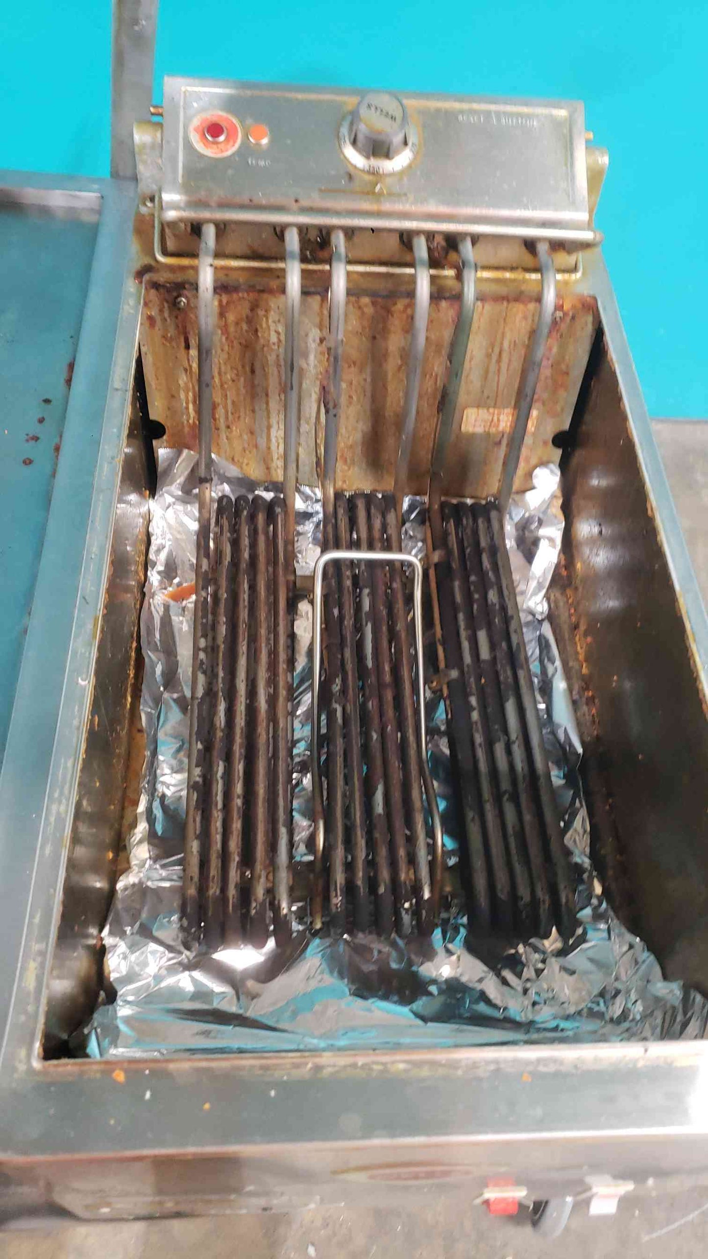 Wells G-23 Electric Griddle F-1725 Fryer John Boos 60x30 Rolling Equipment Stand (SKU: 113598)