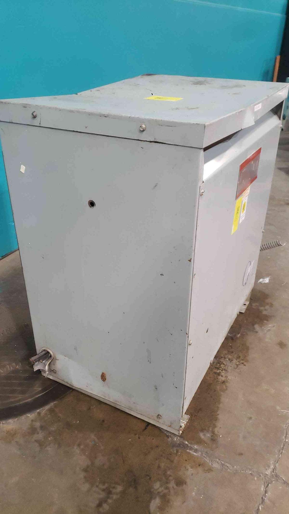 GE 9T23B3874 75 KVA 3 Phase Dry Type Transformer 480V to 208Y/120V Type QL