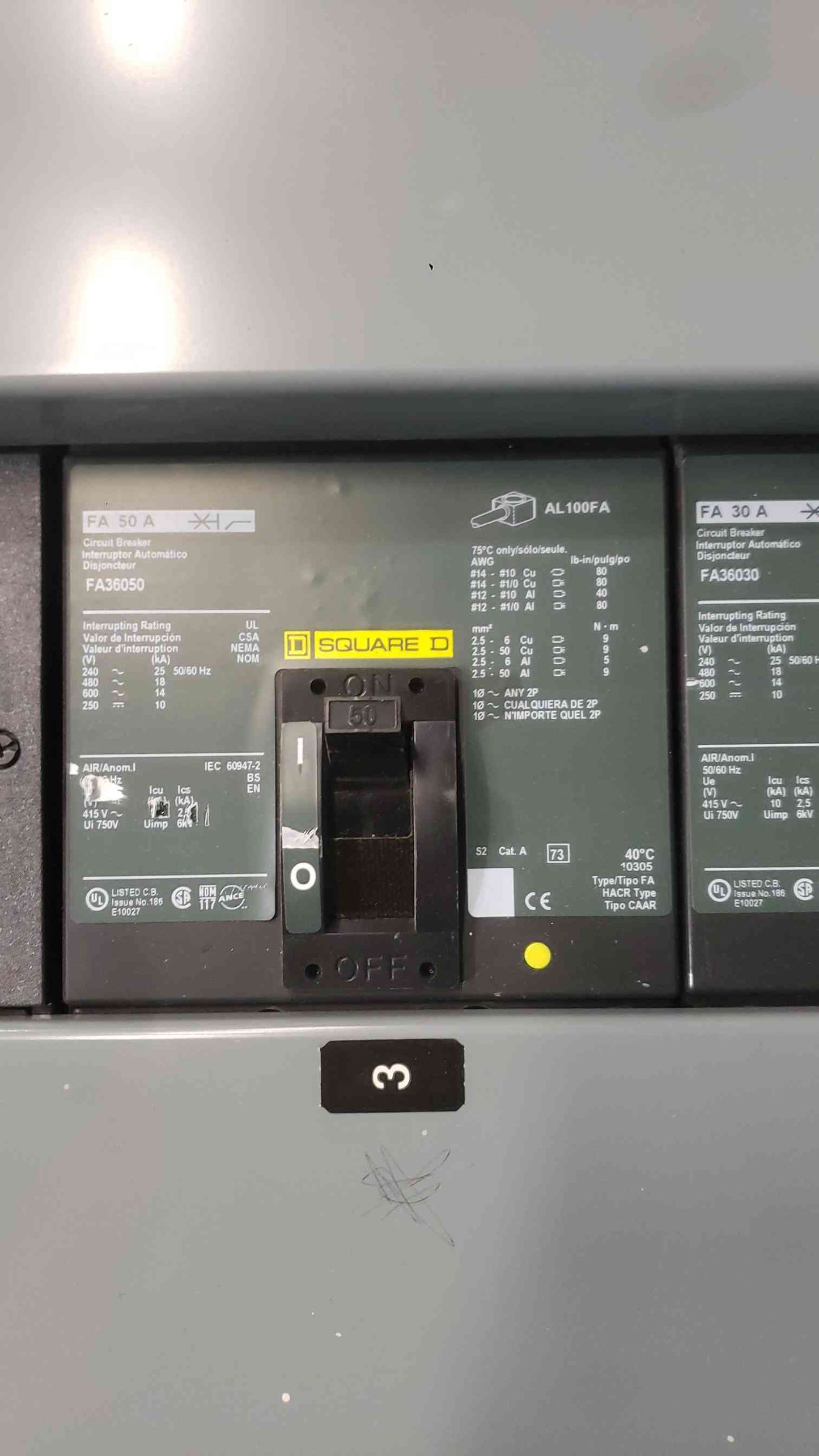 Square D I-Line 3 Phase Panelboard Loaded With 400A 200A 50A 30A 20A 3P Breakers