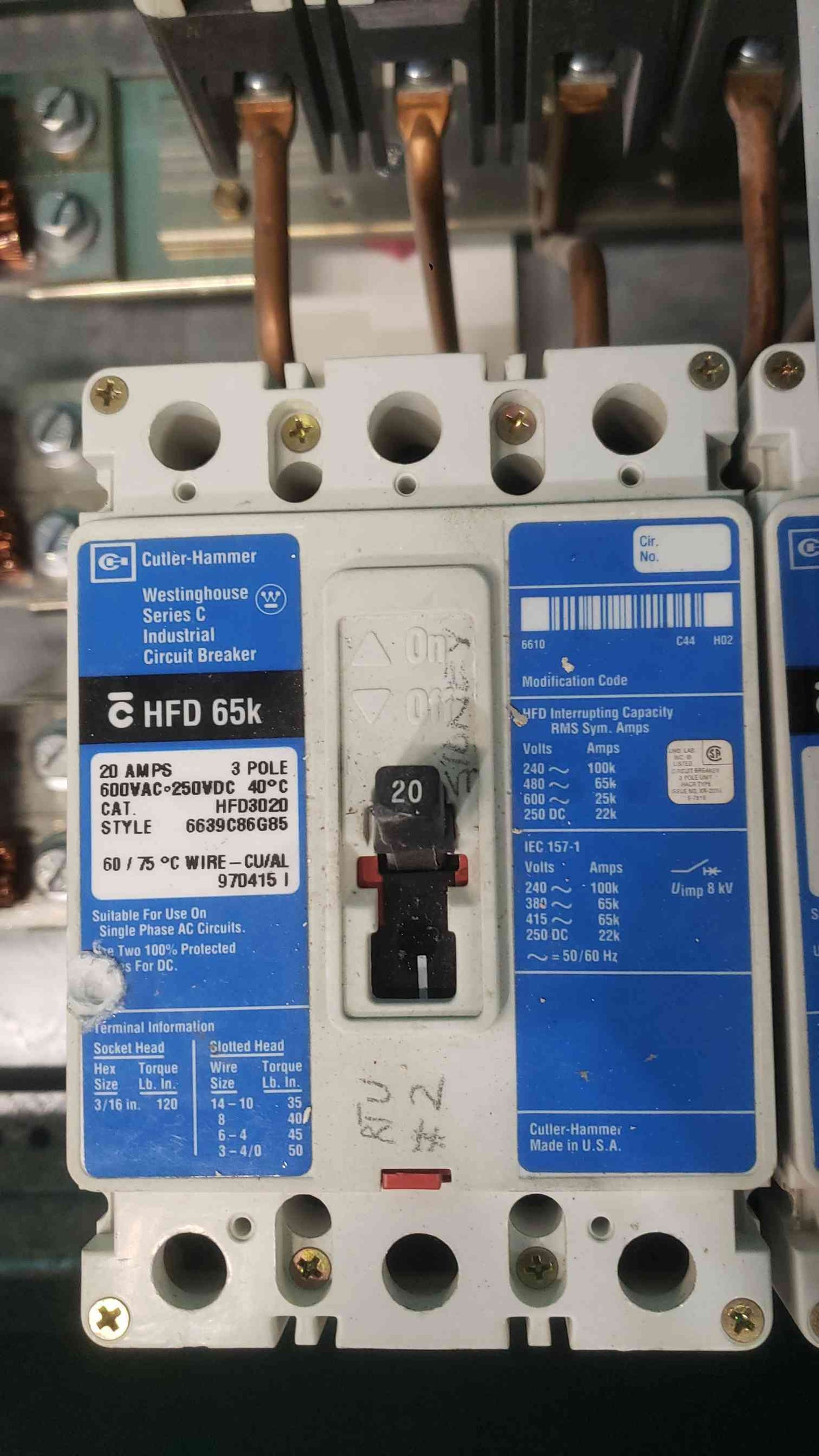 Challenger PM4 600A 480V 3 Phase Distribution Panelboard 250A 100A 3P Breakers