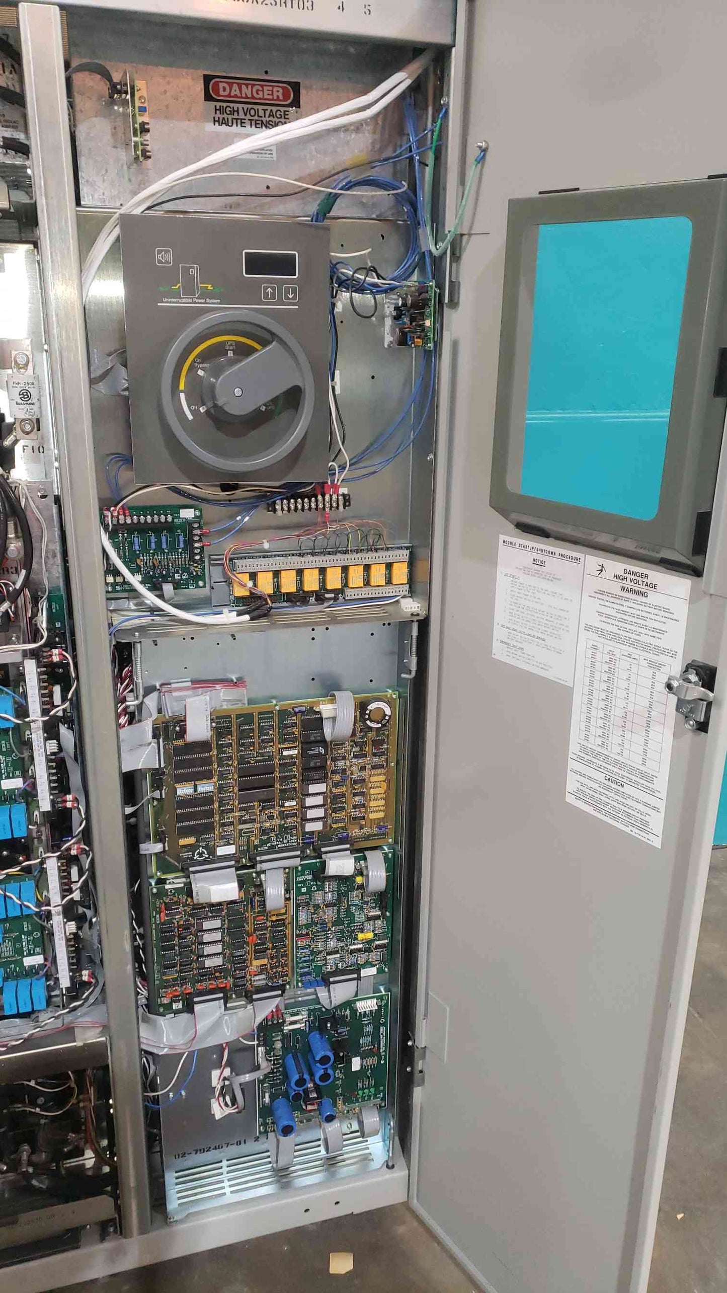 Liebert AP376 100kVA 125kVA Series 300 UPS Power Module Cabinet UDA63100A25RT03