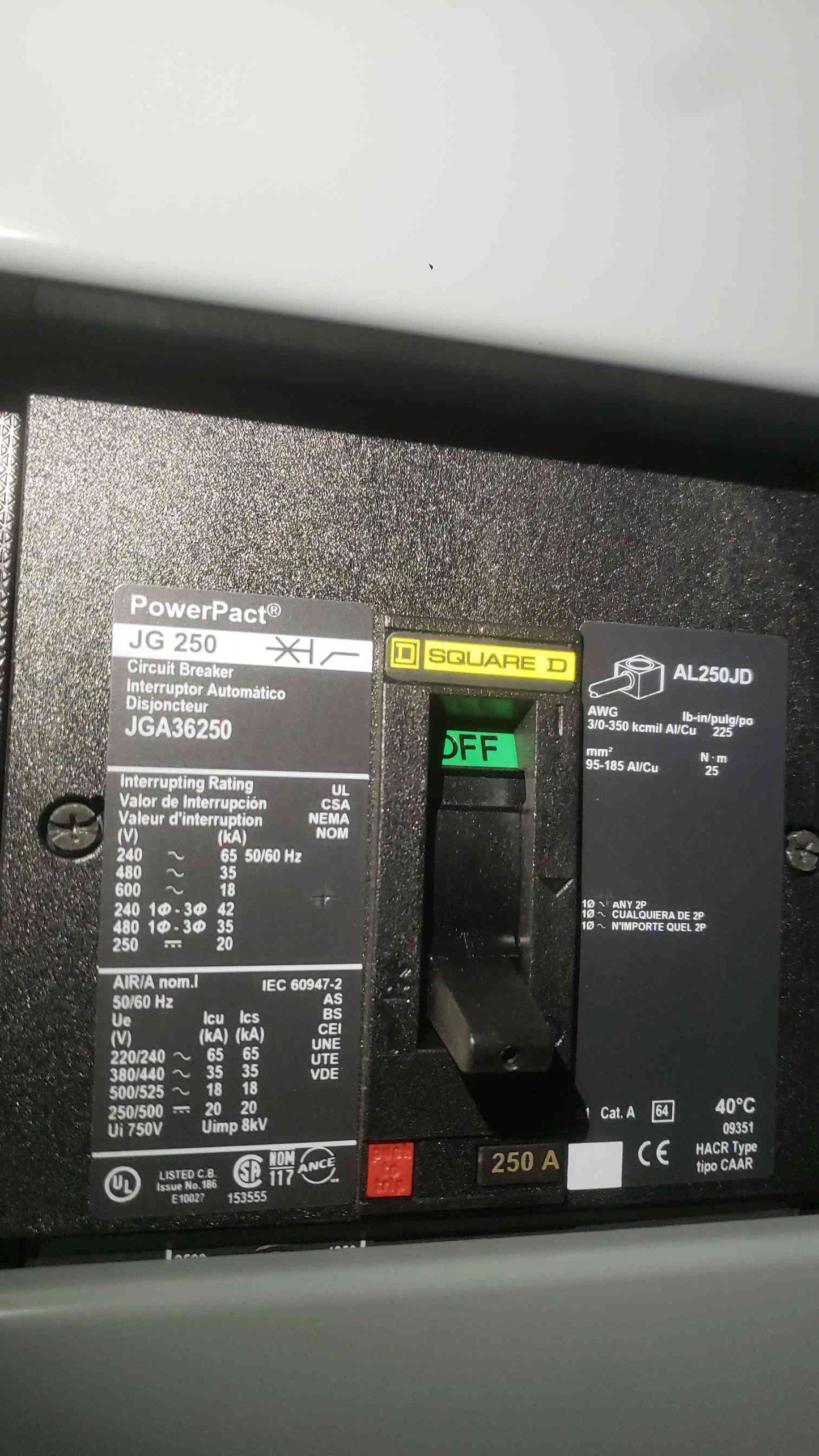 Liebert FPC 150kVA Power Distribution Unit PDU FPA30C150P 480V 208V 120V Square D