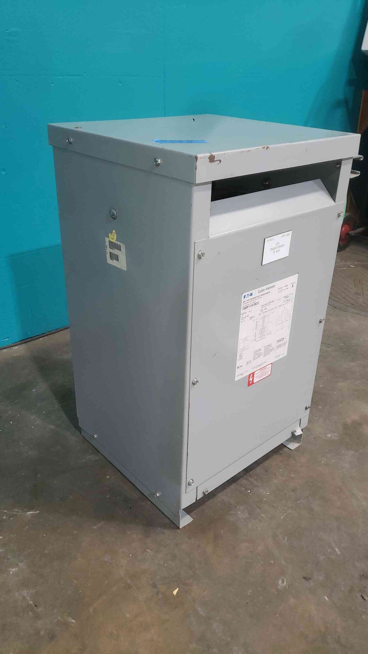 Cutler Hammer 15 KVA Copper Transformer 240X480V to 120/240V 1 Phase T20P11S15CU