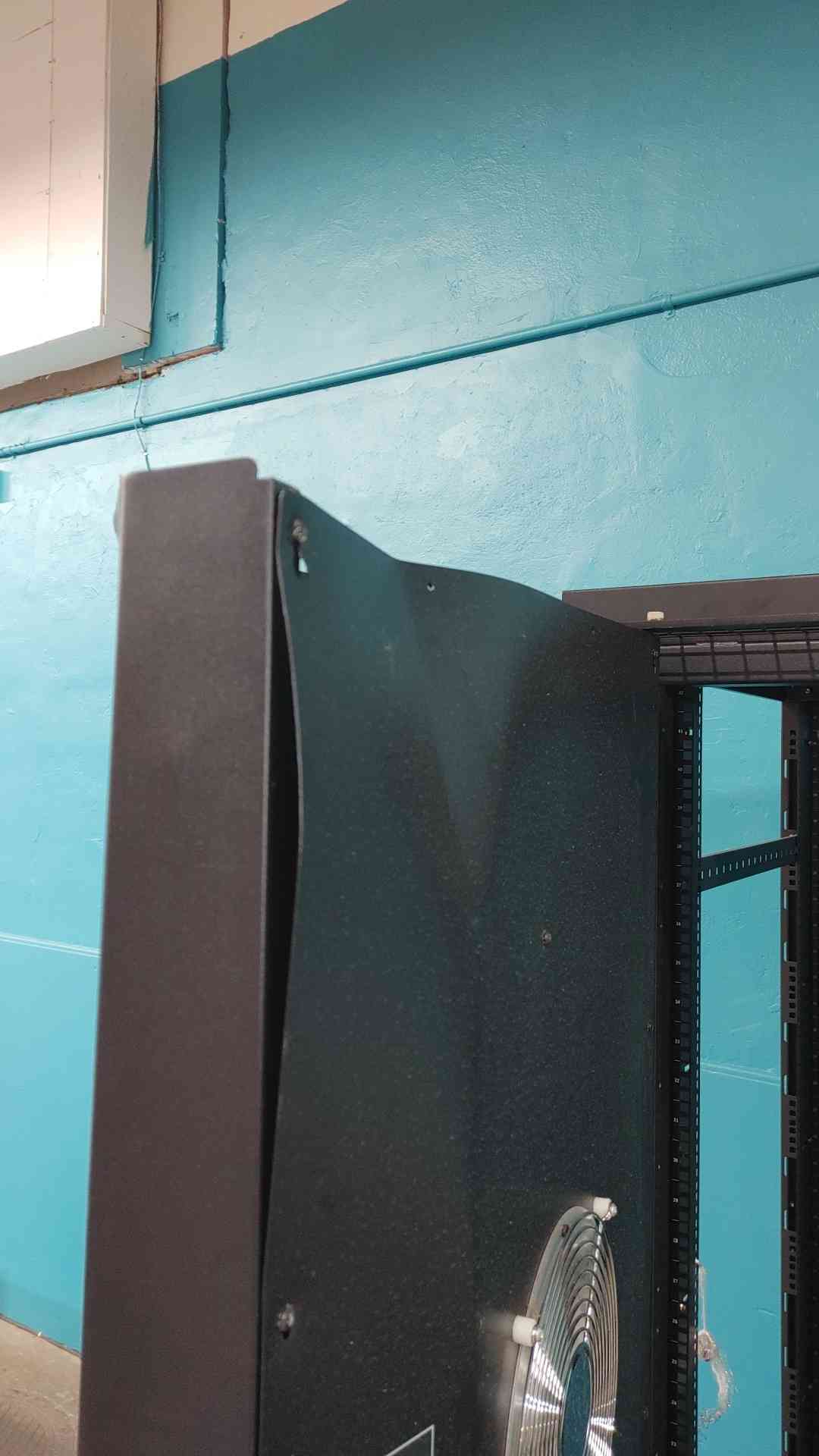 APC ACF102BLK Rack Air Removal Unit 208-230V NetShelter SX Cooling