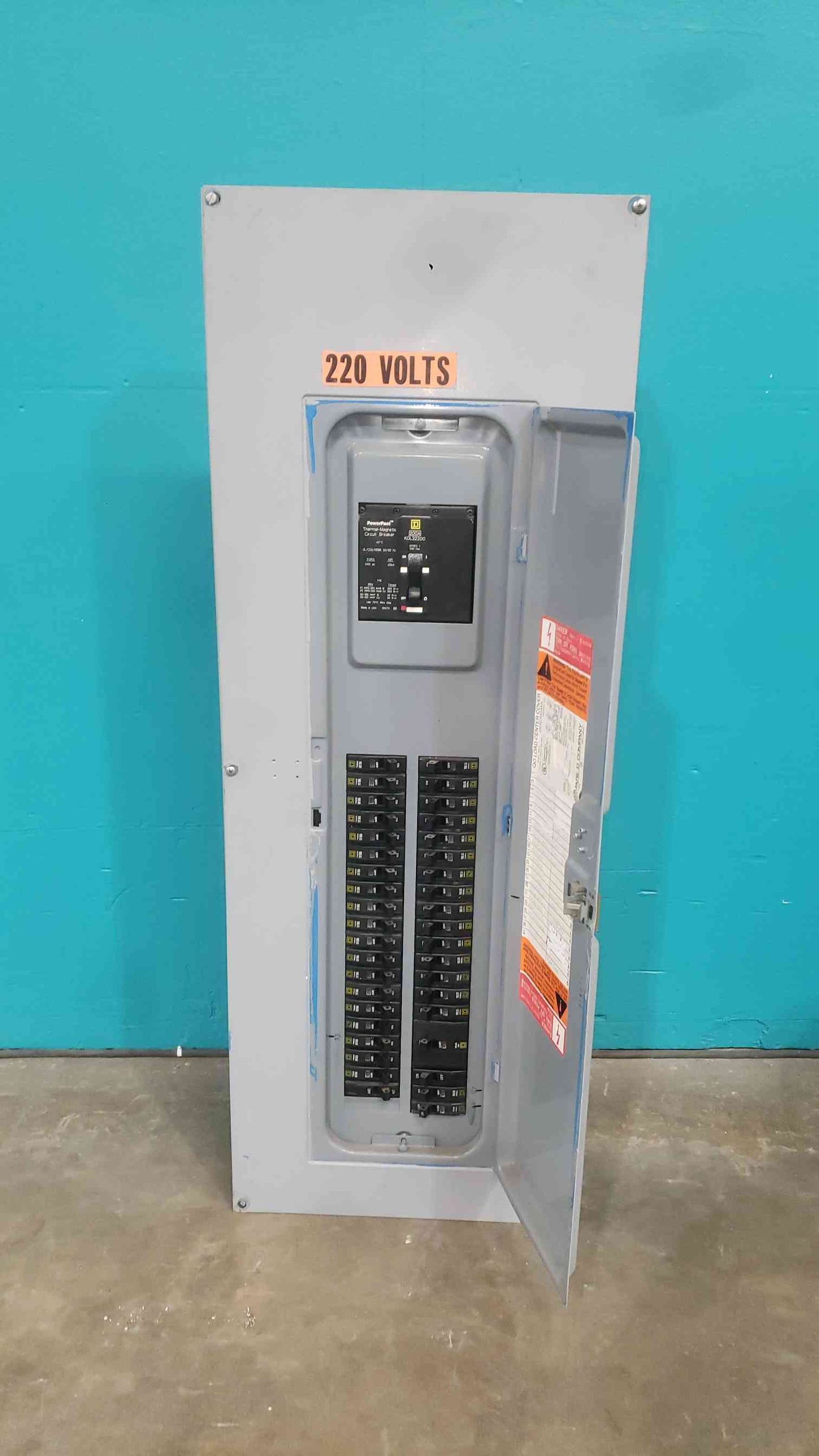 Square D QO 42 Space Panelboard 200A 3 Phase 240V W/ PowerPact KDL32200 Main