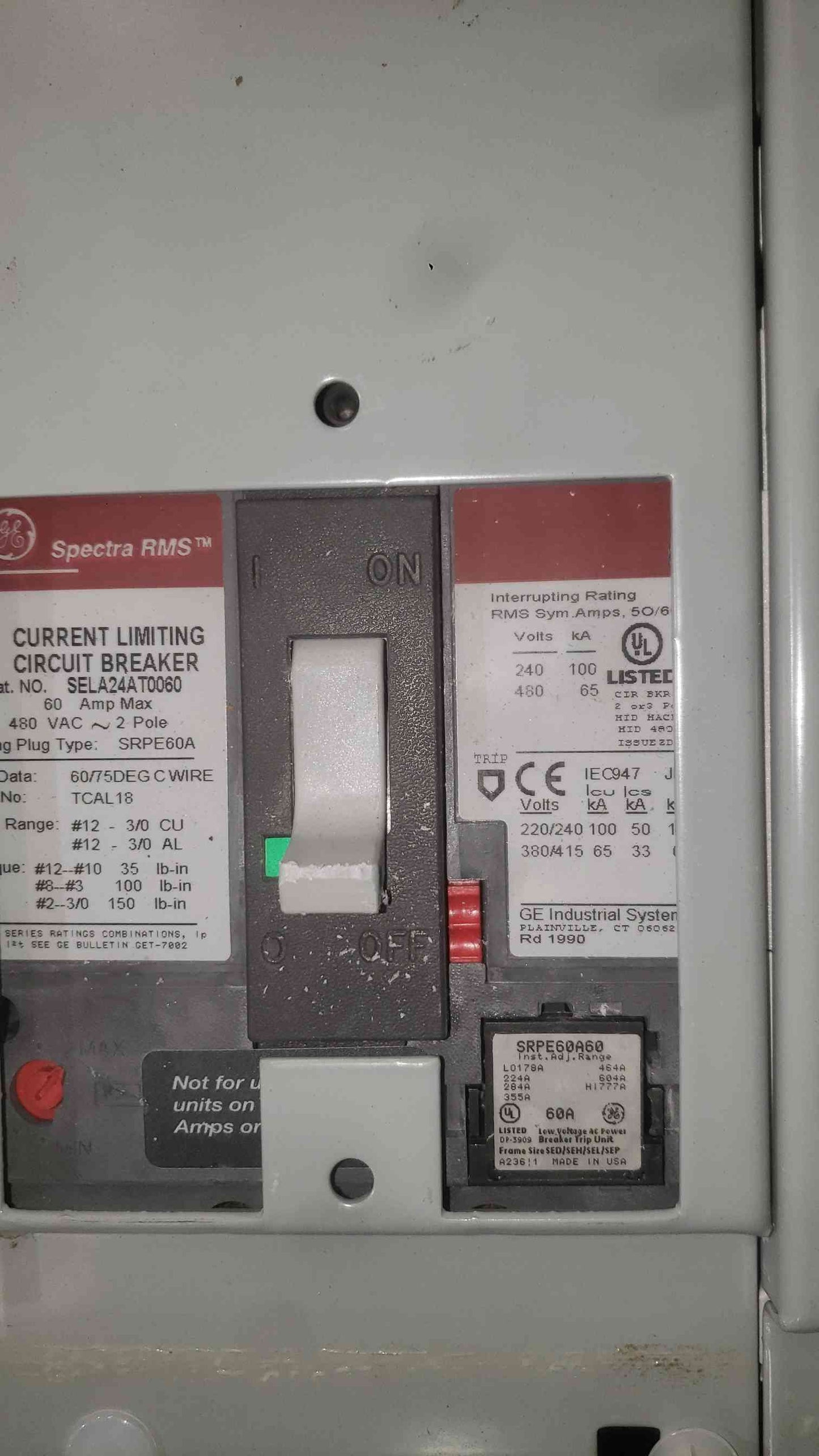 GE Spectra Series Power Panelboard 480V 3-Phase Populated 16x 3-Pole Breakers AsIs