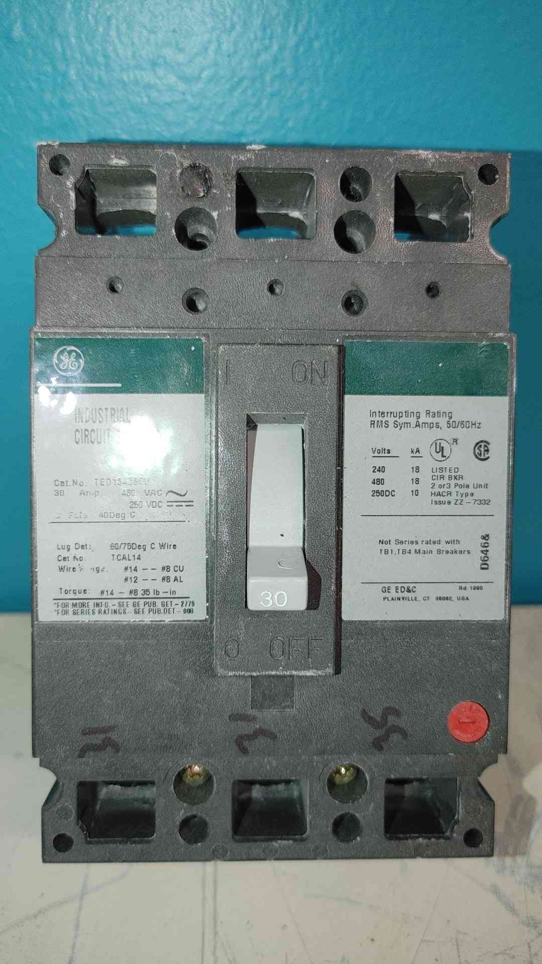 GE TED134030V 30A 3 Pole 480V Molded Case Circuit Breaker 30 Amp TED E150 Frame