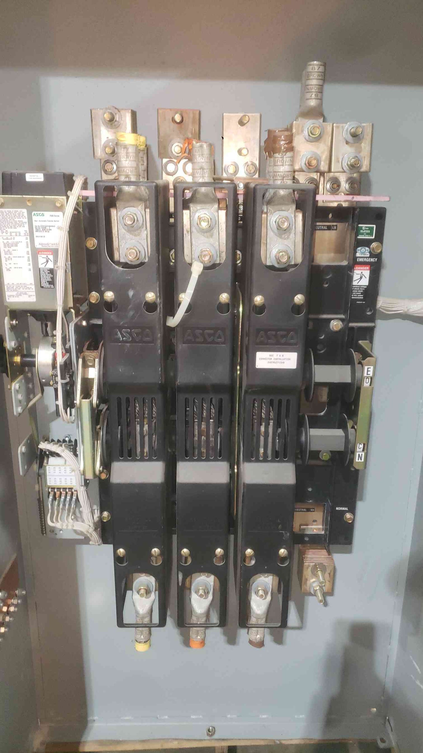ASCO 7000 Series 1000A Non-Automatic Transfer Switch H7NTSA31000N5XC