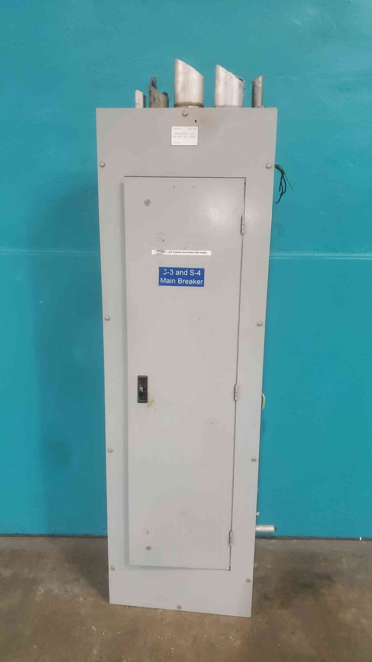 Westinghouse PRL3 400A 480V 3 Phase 42 Ckt Main Breaker Panelboard Series C FDB