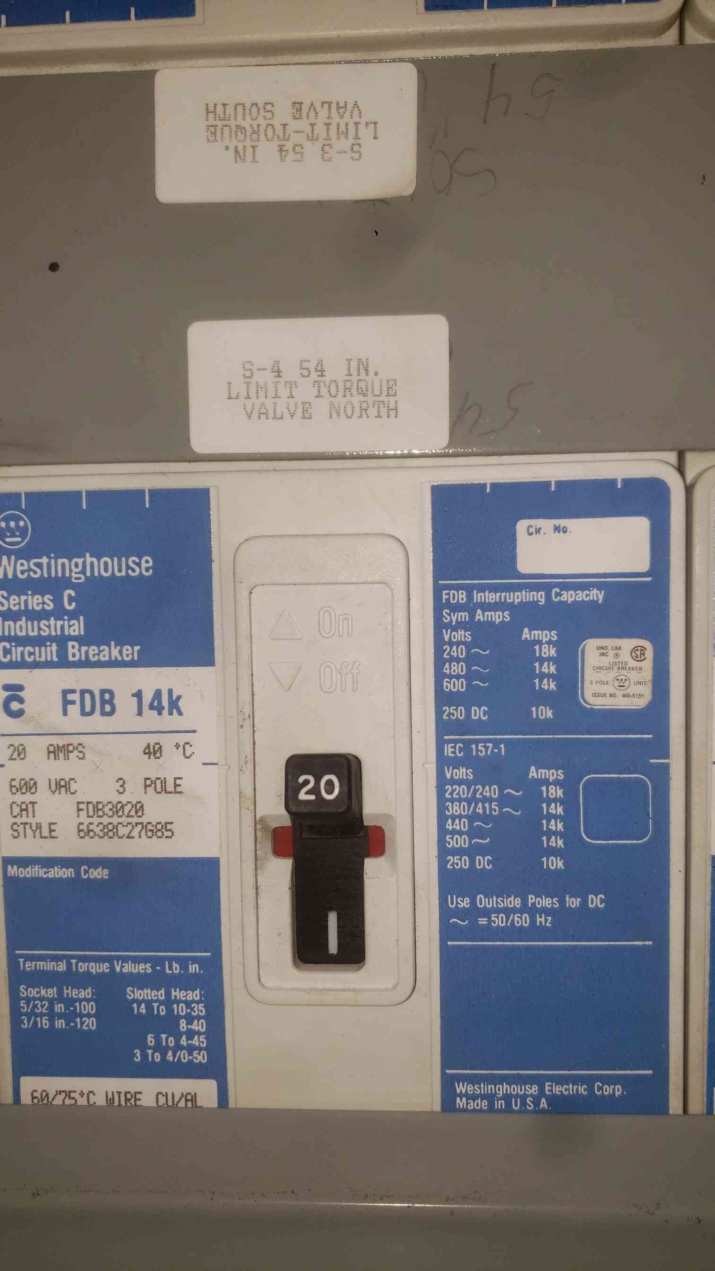 Westinghouse PRL3 400A 480V 3 Phase 42 Ckt Main Breaker Panelboard Series C FDB