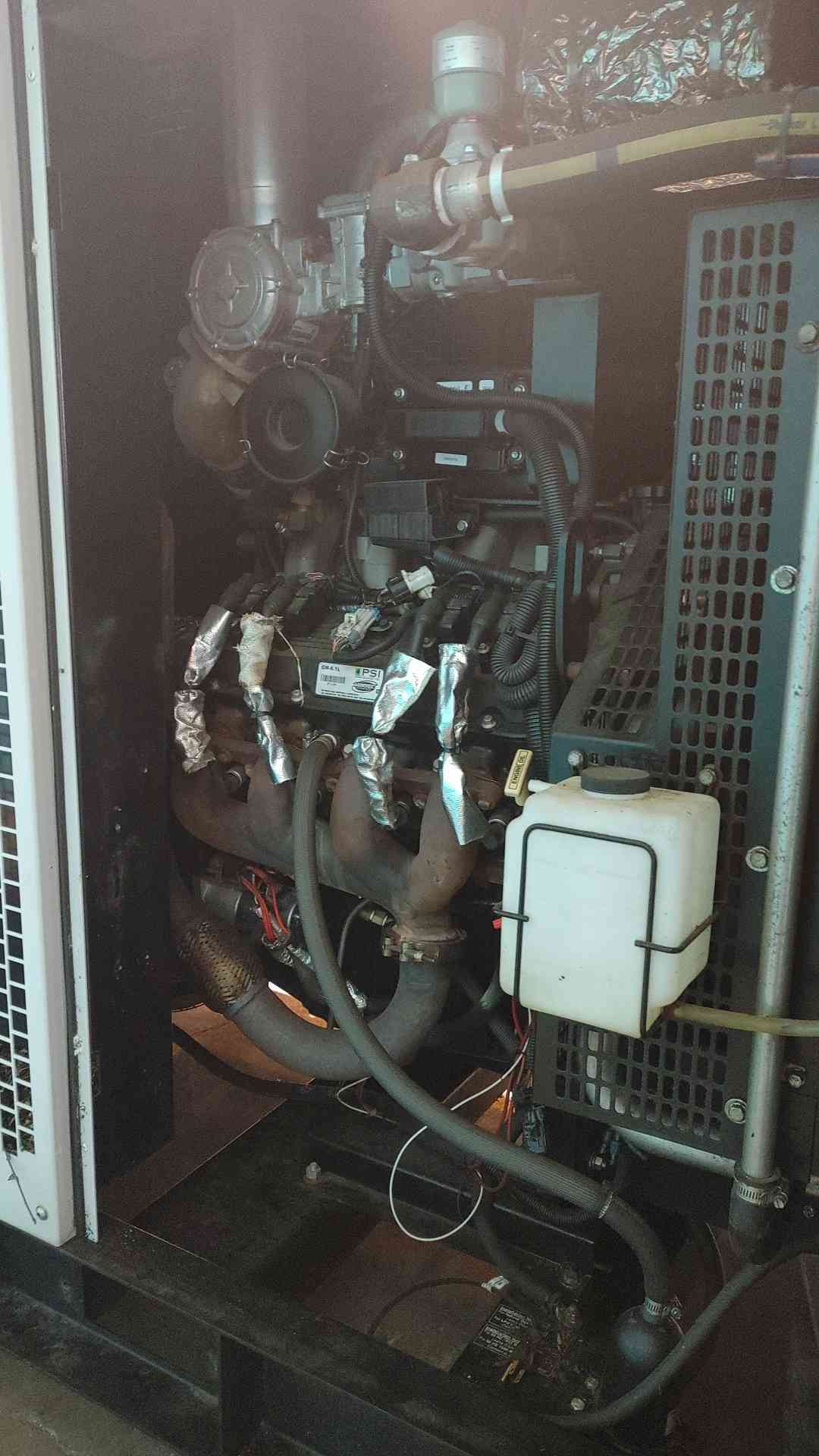 Gillette 150kW Standby Generator SP-1500 Single Phase 120/240V Nat Gas LP 626 Hrs TESTED