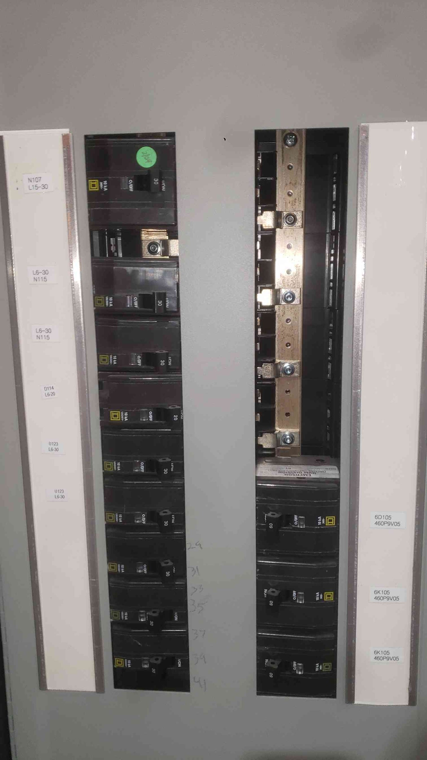 Liebert 480V x 208/120V PDU PPA150C Power Distribution '11 (SKU: 104808)