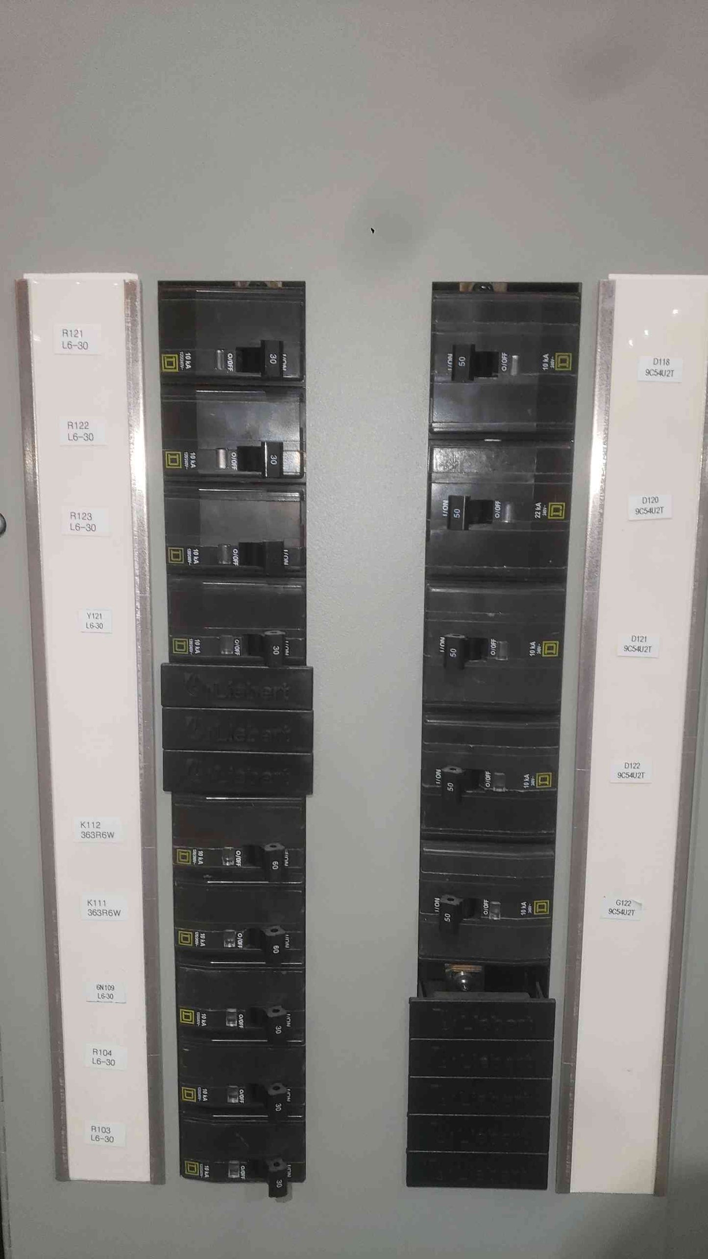 Liebert 480V x 208/120V PDU PPA150C Power Distribution '11 (SKU: 104808)