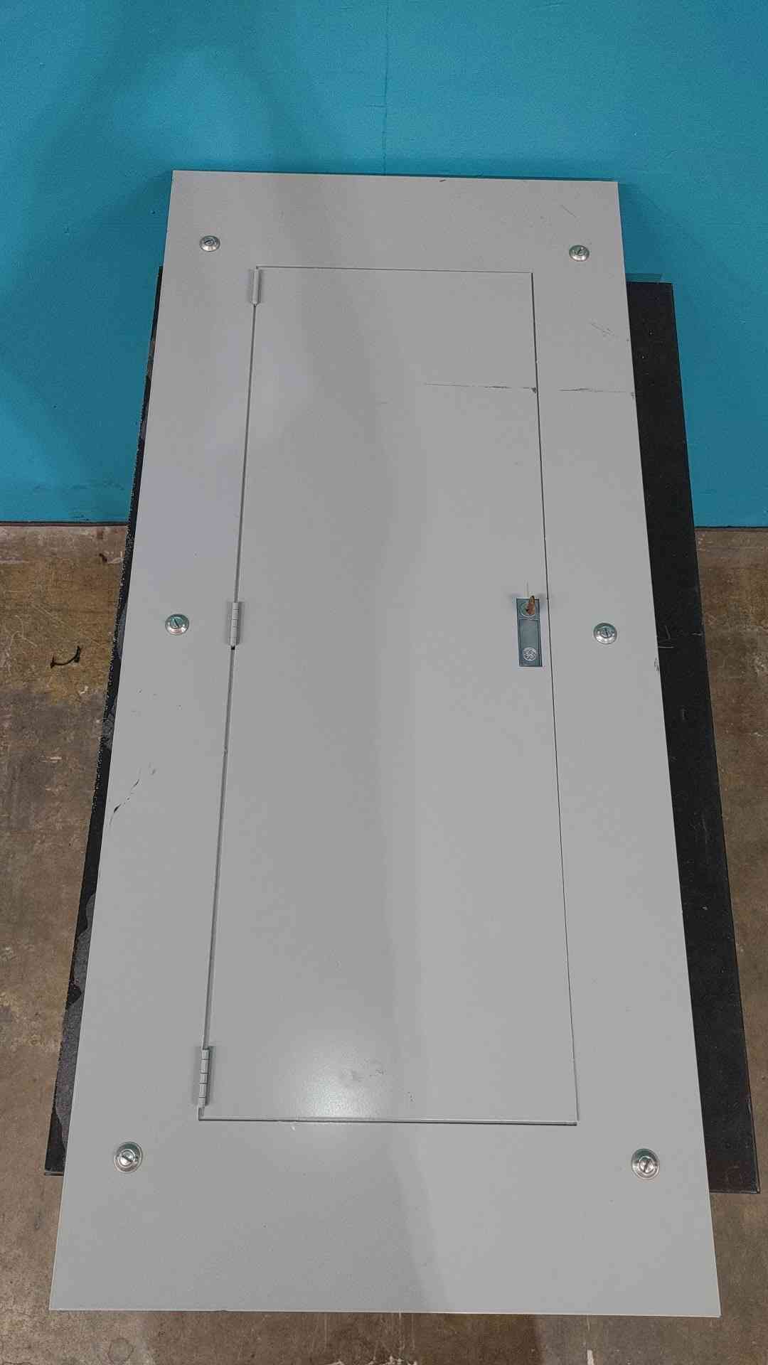 GE Type NHB 400A 480V 3PH Panelboard Enclosure 400A 100A 30A 20A THED Breakers