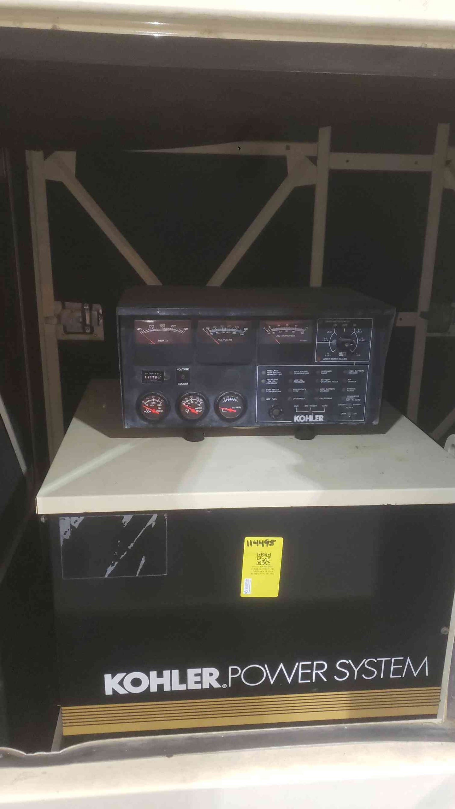 Kohler 30ROZJ 33kW Commercial Diesel Generator Enclosed Sub-Base Tank 836 Hrs