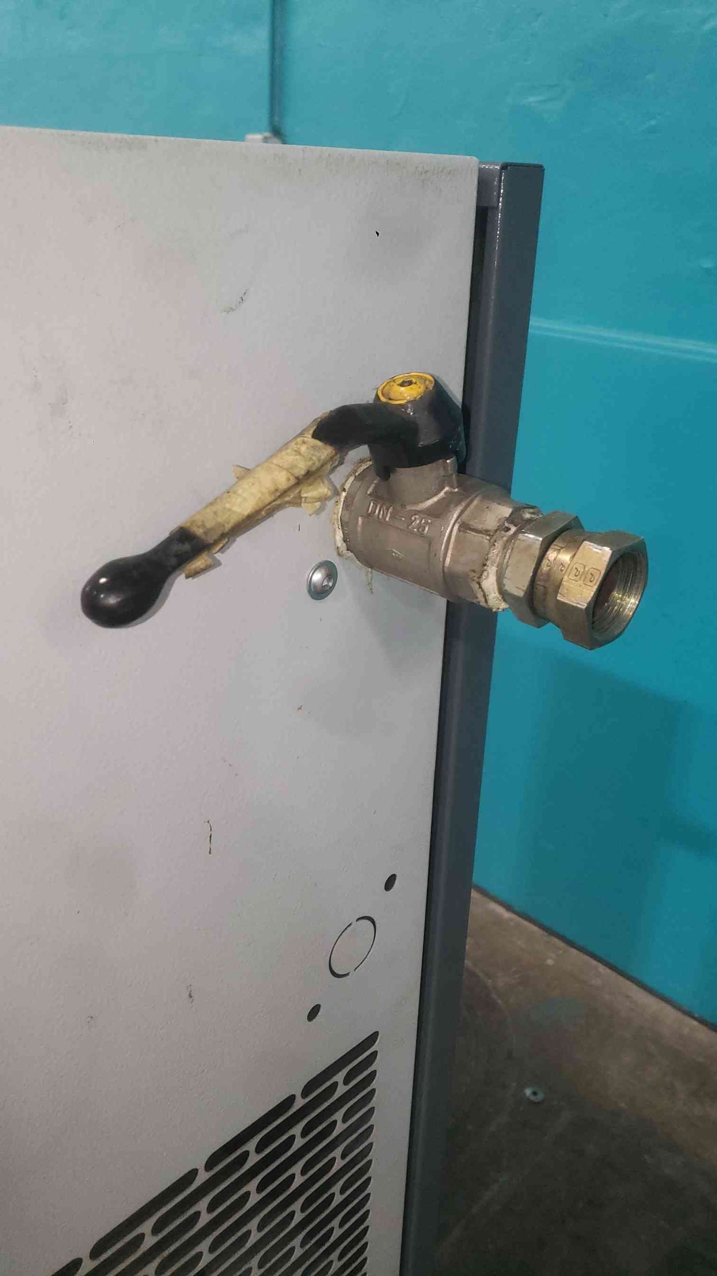 Atlas Copco GA18VSD Rotary Screw Air Compressor 25HP 127CFM 189PSI 230V 3PH 2012