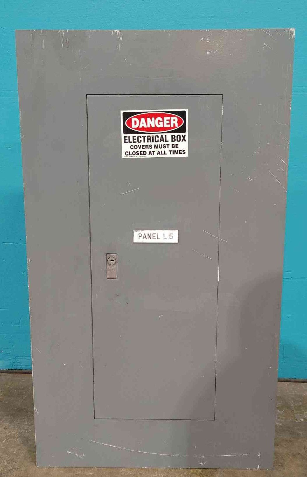 Square D NQOB 100A 120/208V 3PH Panelboard Load Center w/ QOB Bolt-On Breakers