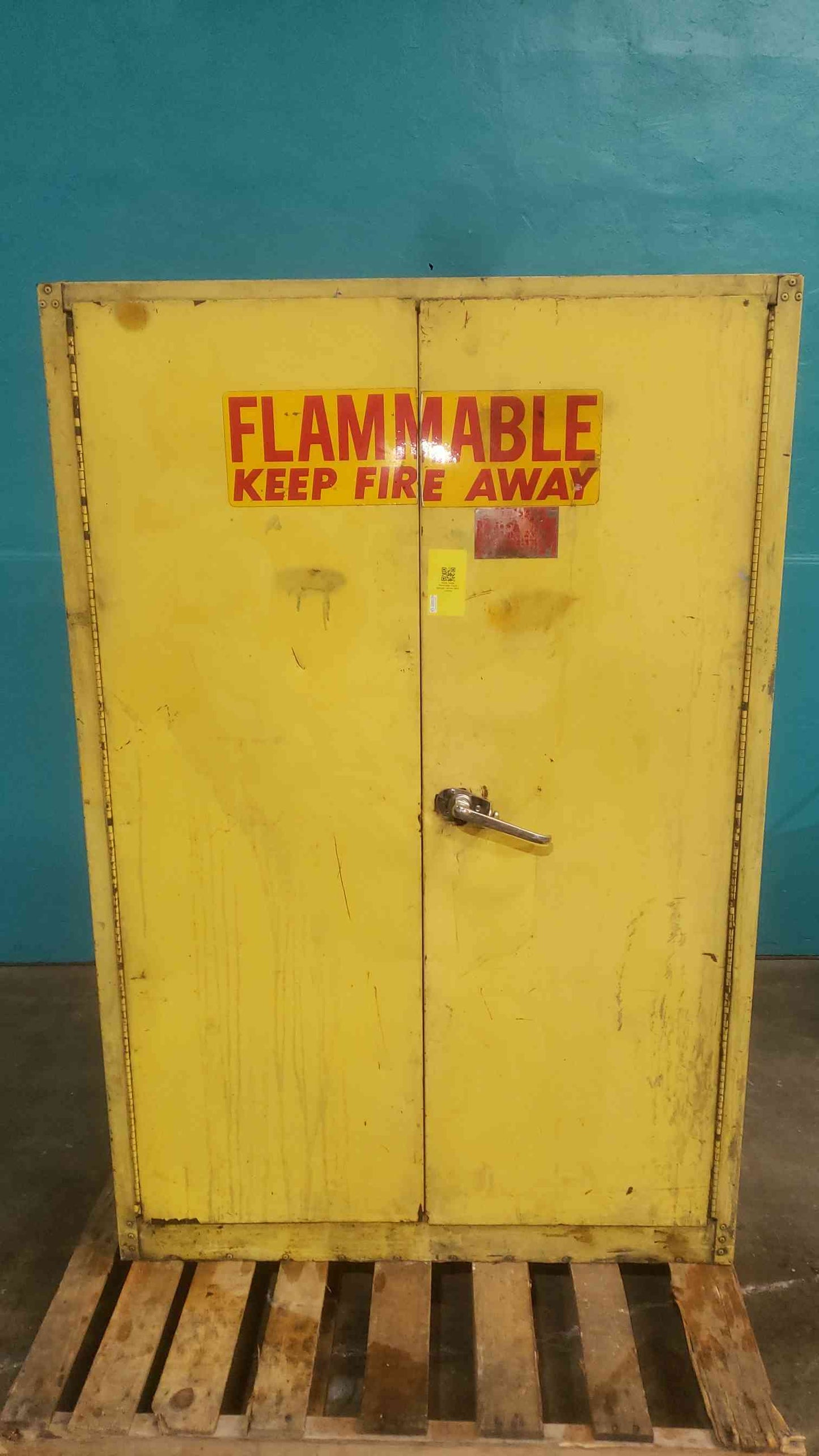 Justrite 60 Gal Flammable Safety Storage Cabinet Yellow Double Door Metal