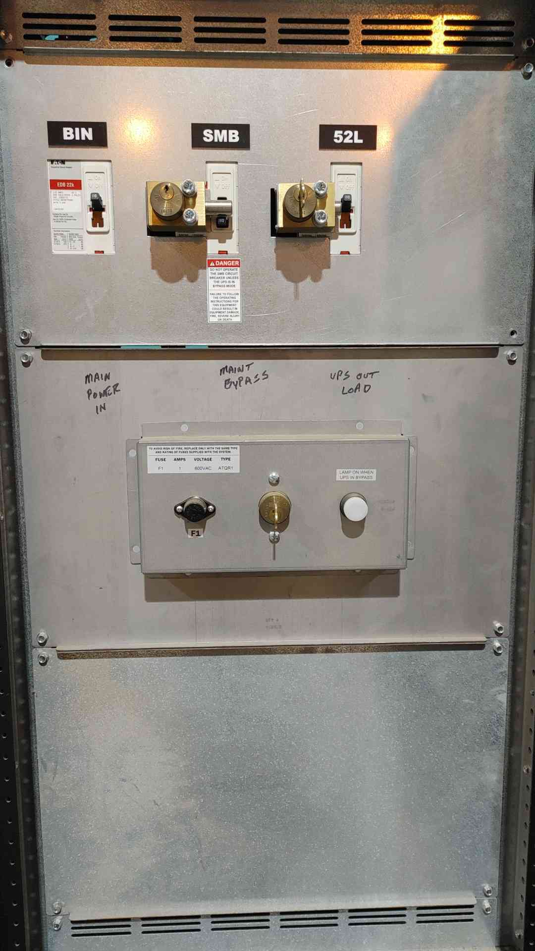 C&C Power UPS Maintenance Bypass Panel 480V to 120/208V 3PH Kirk Key Interlock