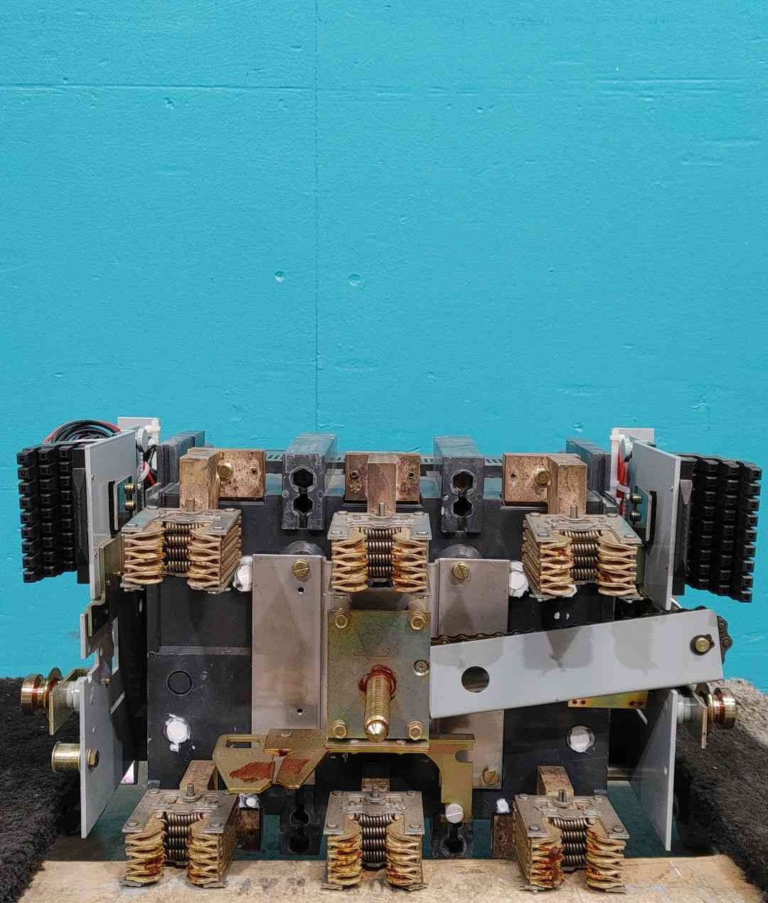 GE Power Break II SHD08B208H 800A 3P 480V Insulated Case Circuit Breaker 800 Amp