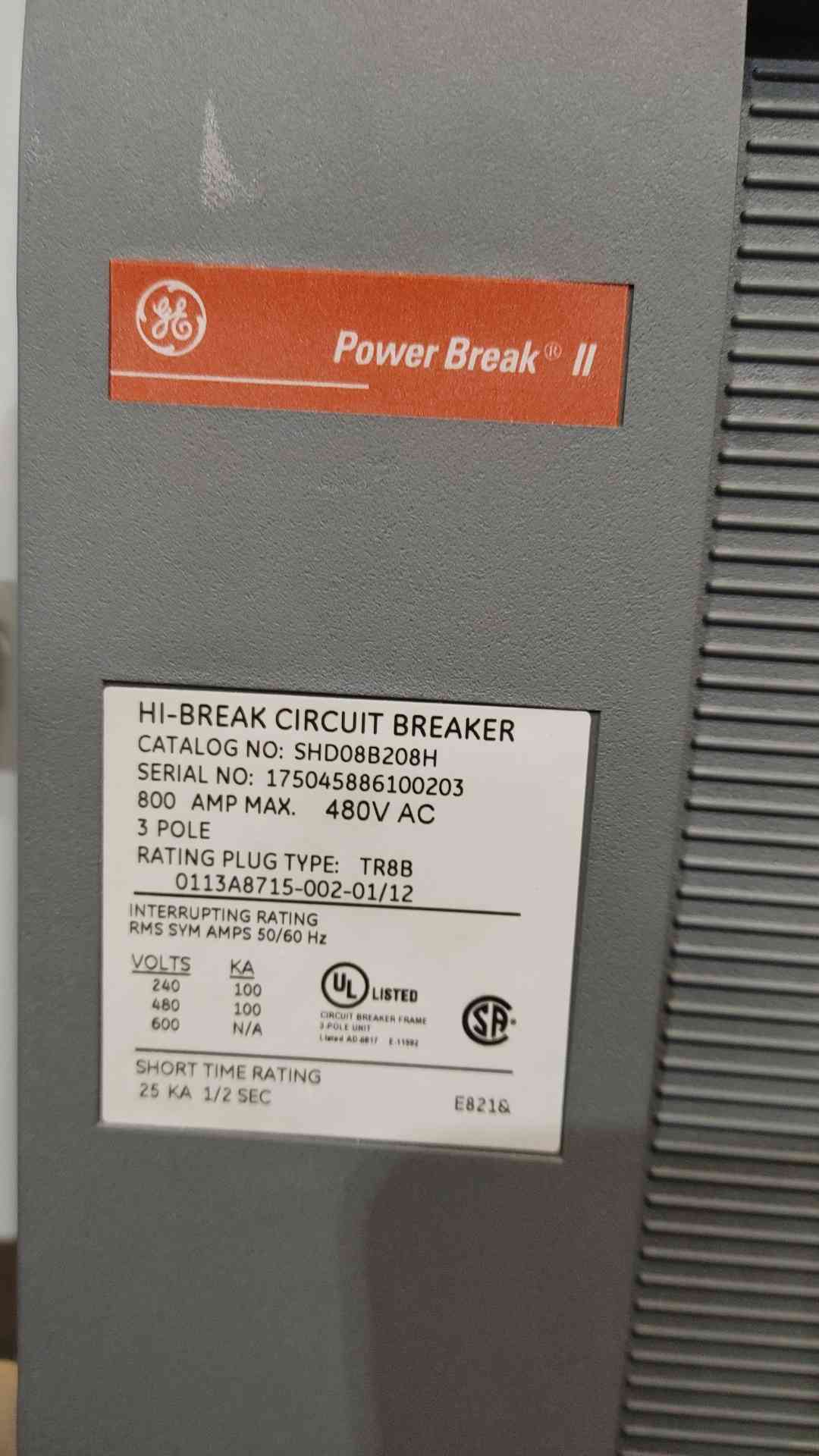 GE Power Break II SHD08B208H 800A 3P 480V Insulated Case Circuit Breaker 800 Amp