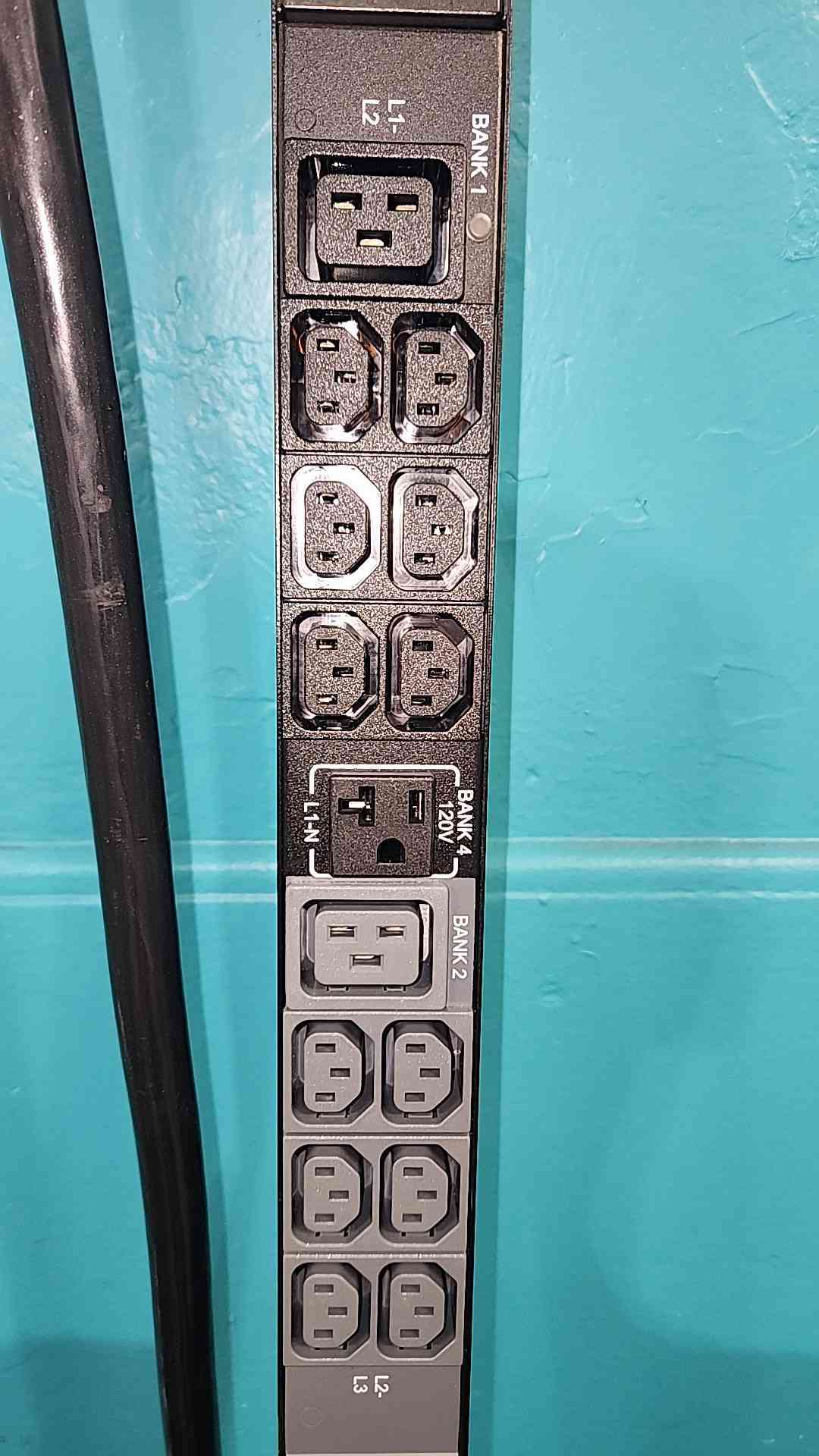 Tripp Lite PDU3VN6L2130 208V 3PH Monitored 0U Rack PDU L21-30P C13 C19 5-15/20R