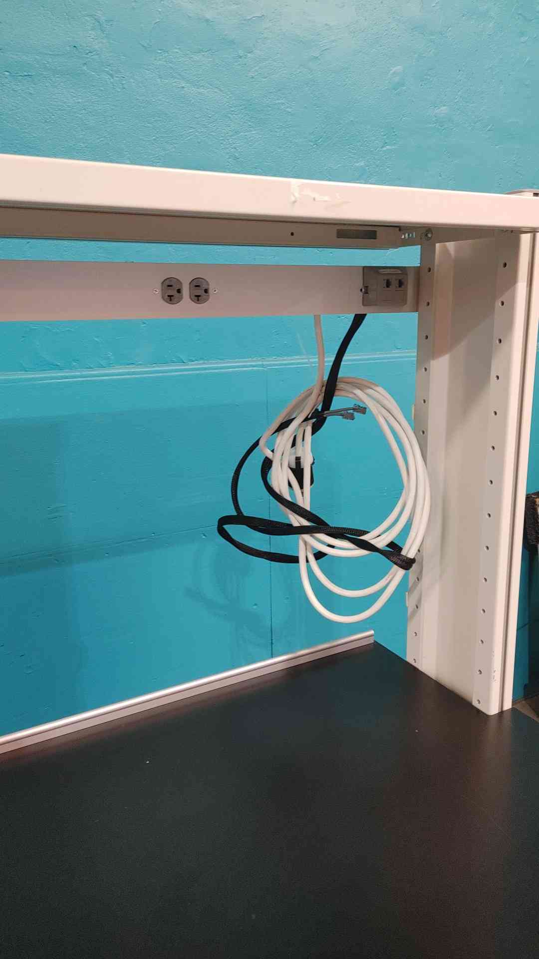 6' Rolling Lab Table/Desk W/ PDU Strip (SKU: 115135)