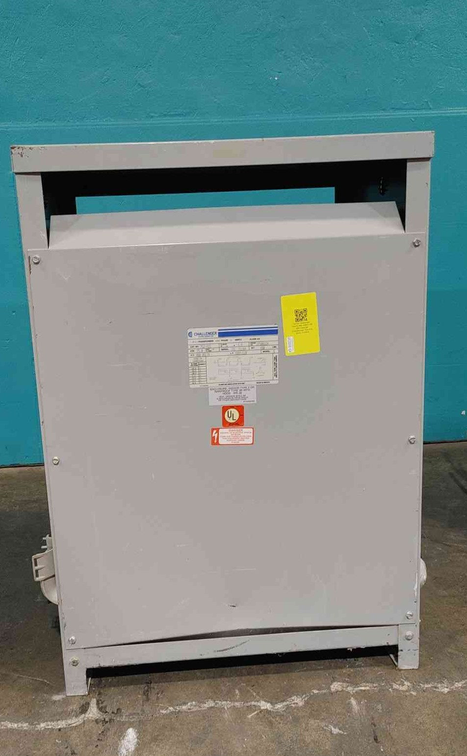 Challenger 752-415 75 kVA Dry Type Transformer 480V Delta to 208Y/120V 3 Phase 3R