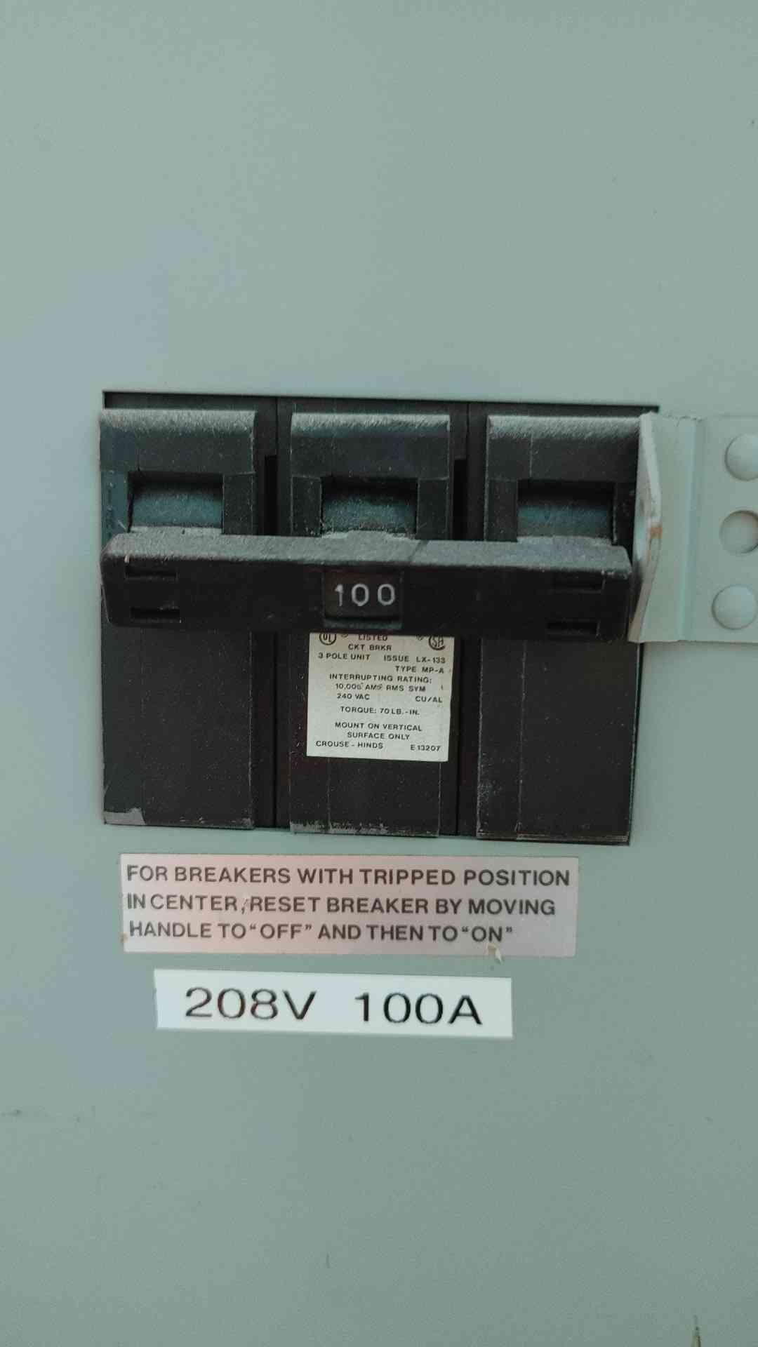 MagneTek 75 kVA Transformer Portable Temporary Power Skid 480V to 208V Breakers