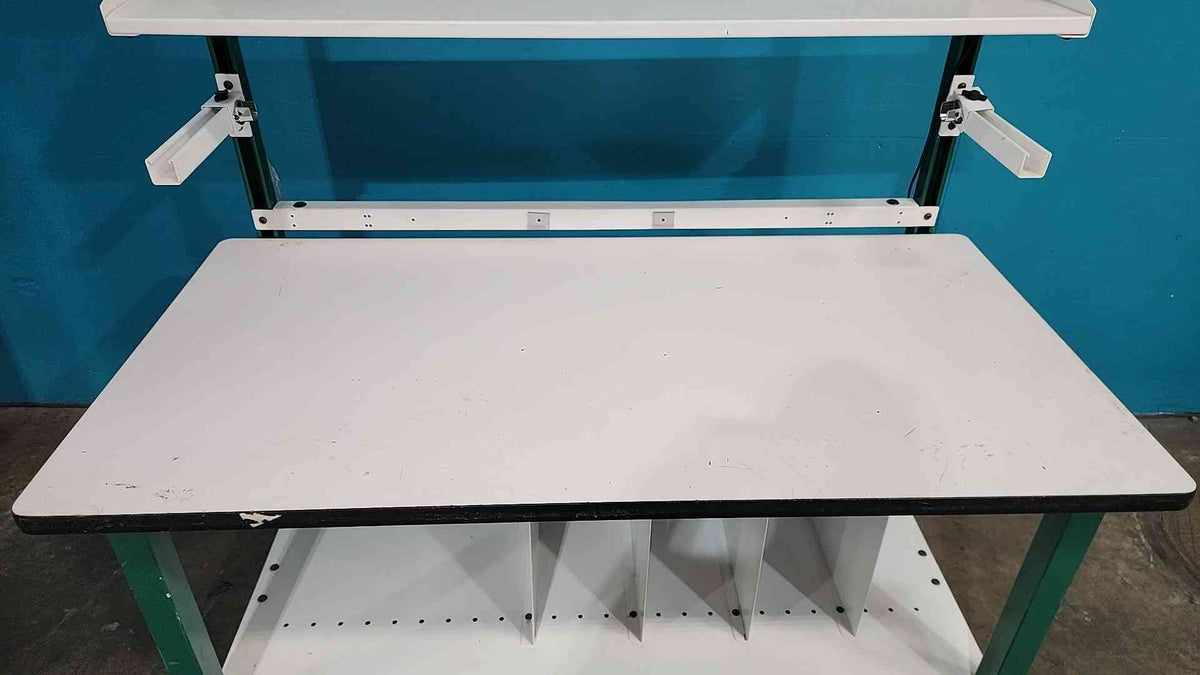 5' Green Rolling Lab Desk/Table W/ Shelves (SKU: 115256)