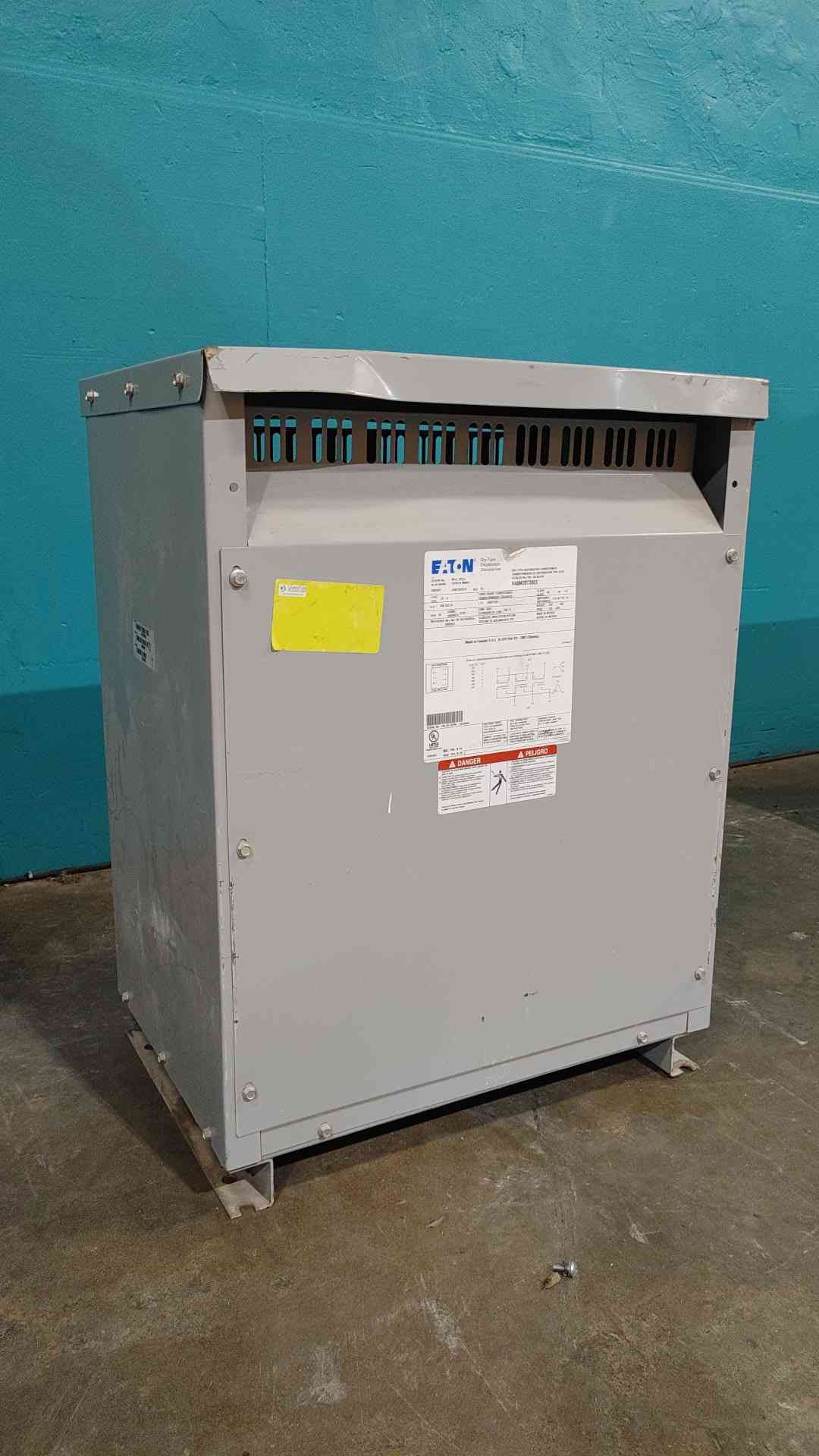 Eaton 30 KVA 3 Phase Transformer 480V Delta to 208Y/120V V48M28T30EE Dry Type