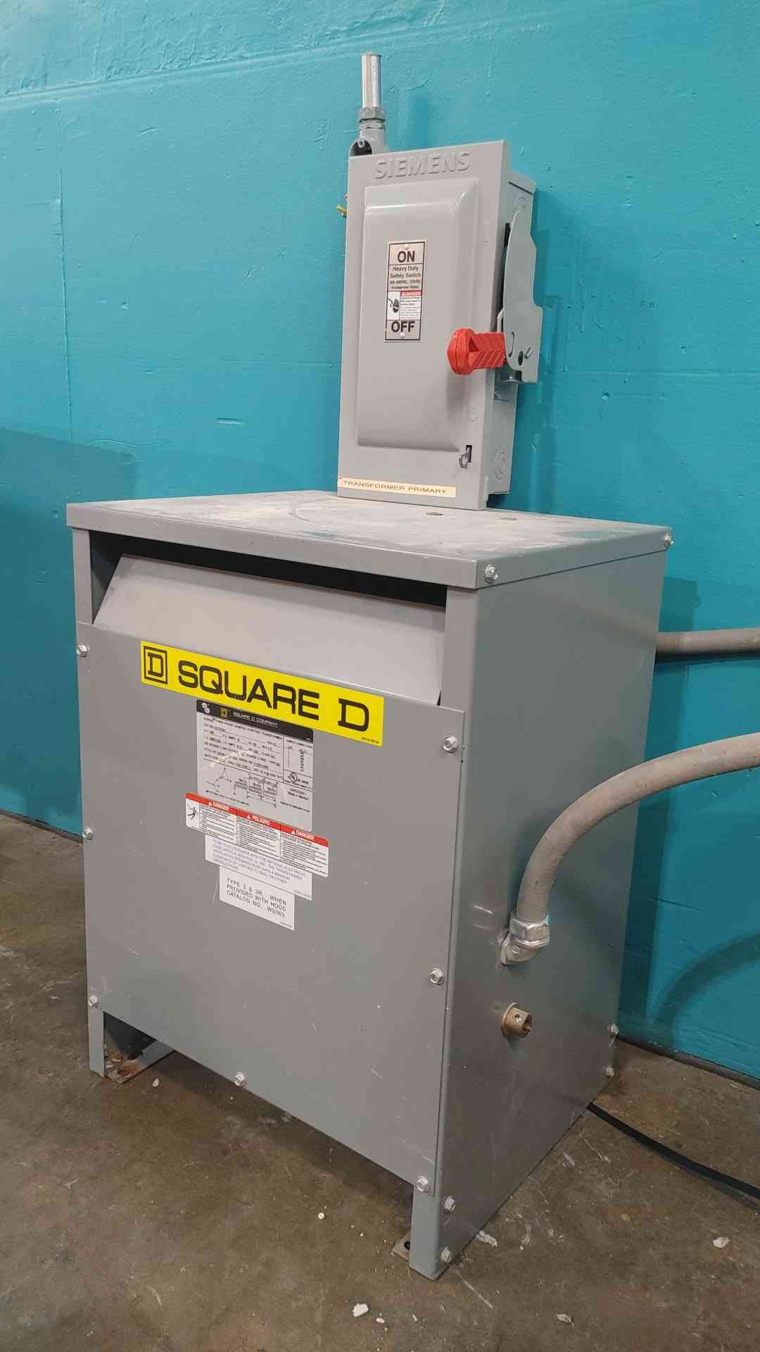 Square D 15 KVA Transformer EE15T3H 480V To 208V W Siemens HF361 30A Switch