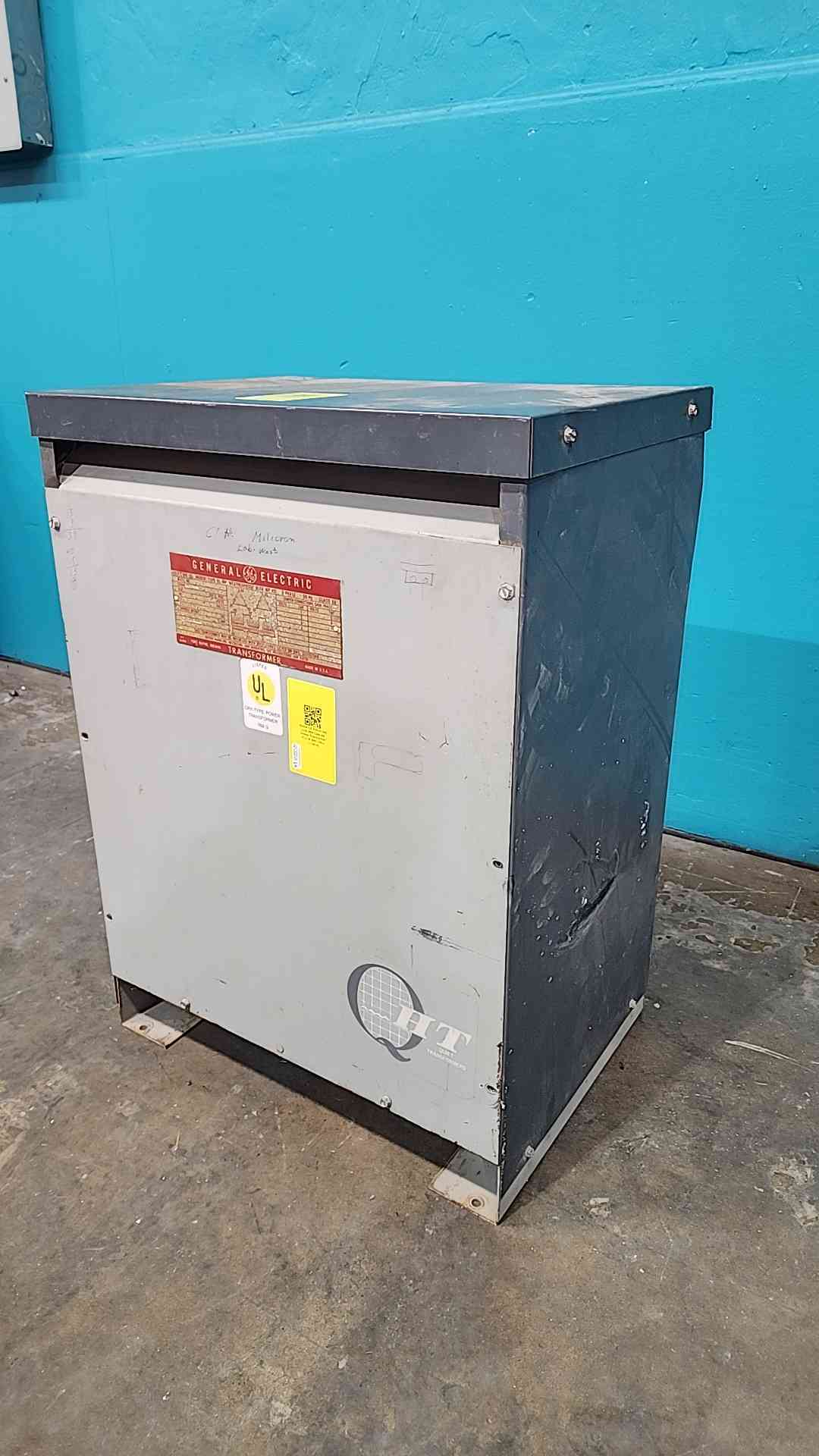 GE QL 75 kVA 3 Phase Transformer 480V Delta to 208Y 120V 9T23B Dry Type 75kVA