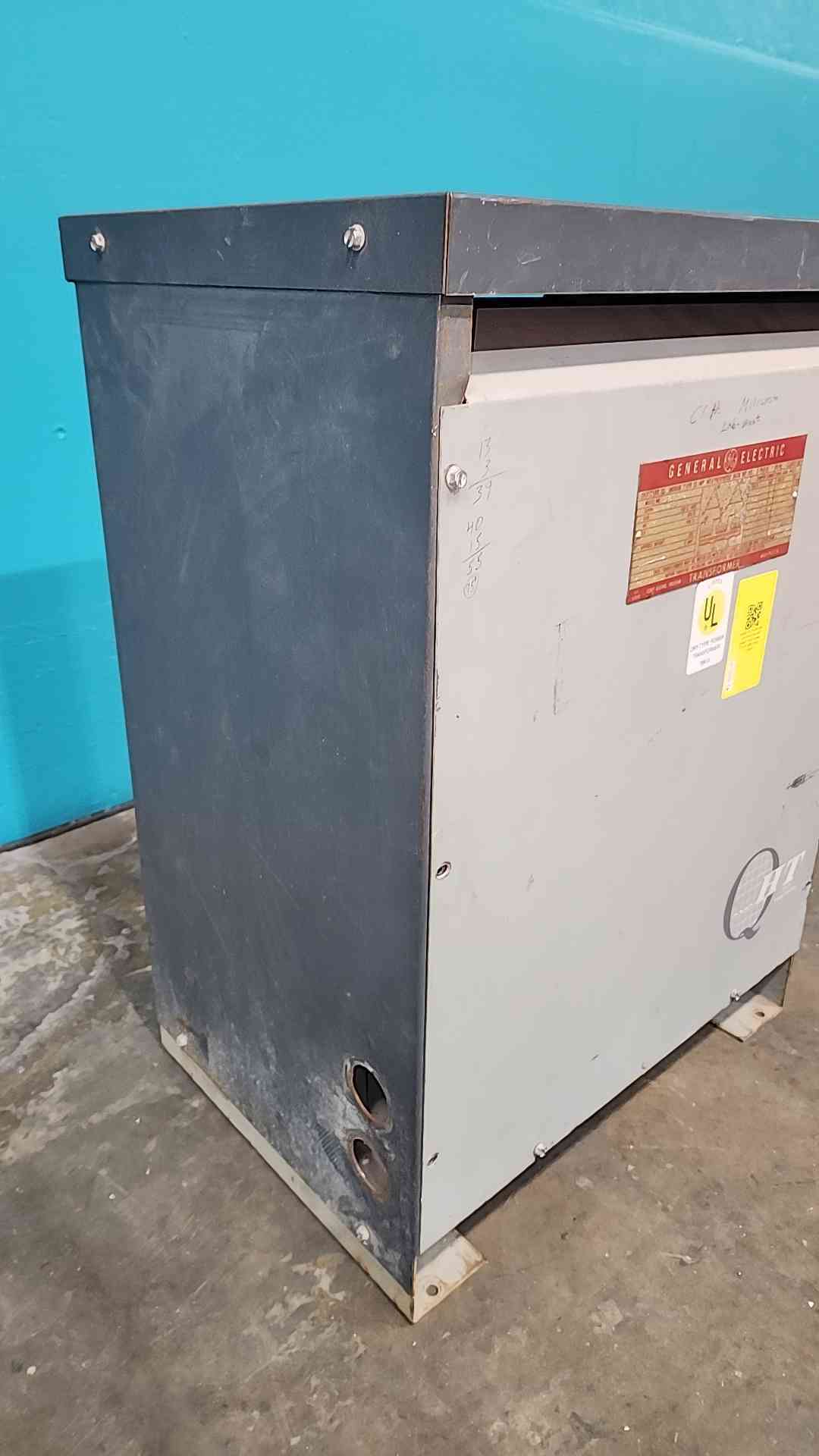 GE QL 75 kVA 3 Phase Transformer 480V Delta to 208Y 120V 9T23B Dry Type 75kVA