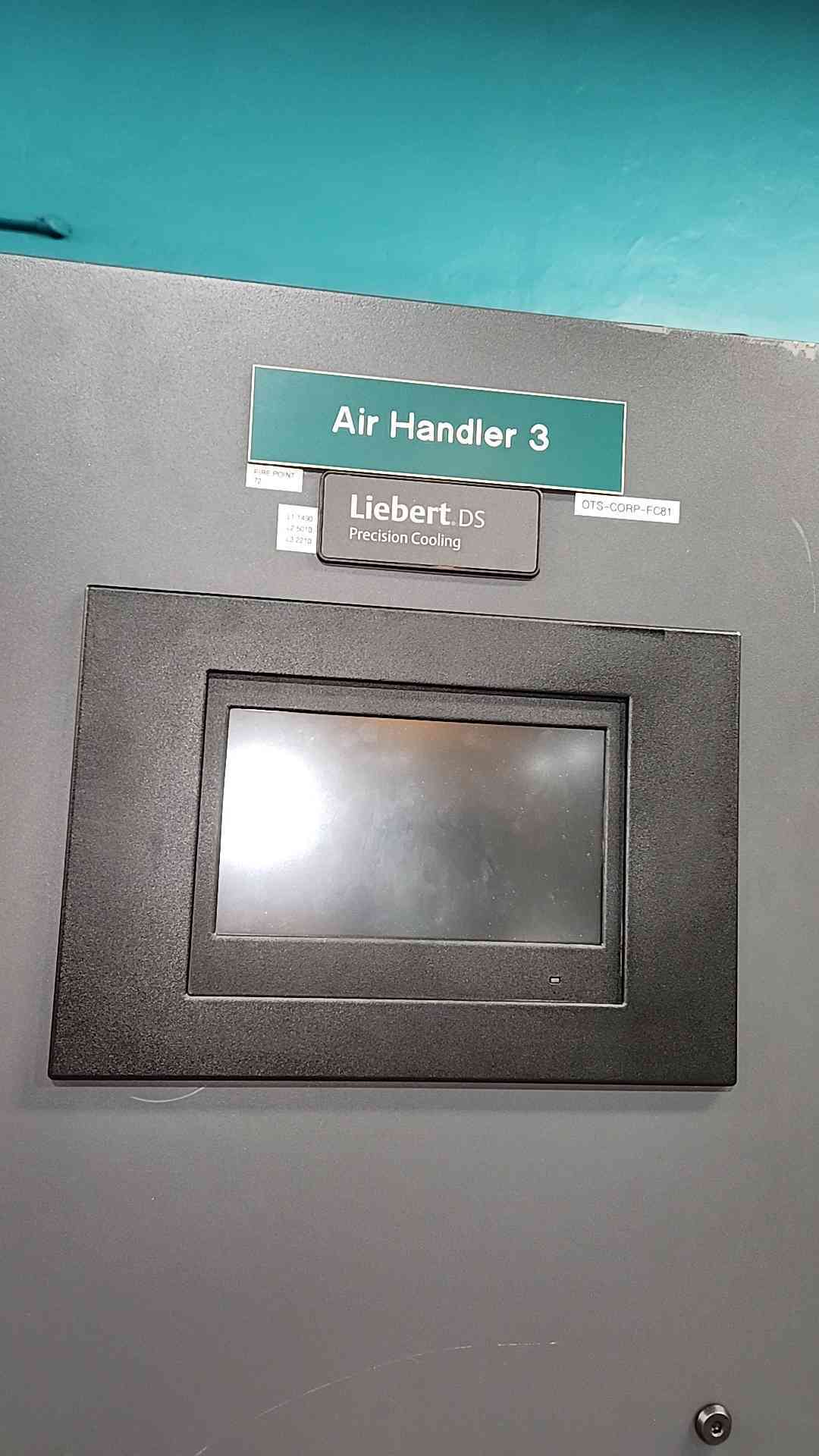 Liebert DS DS070ADA000119A 20 Ton 70kW CRAC Unit 460V 3PH Data Center Cooling