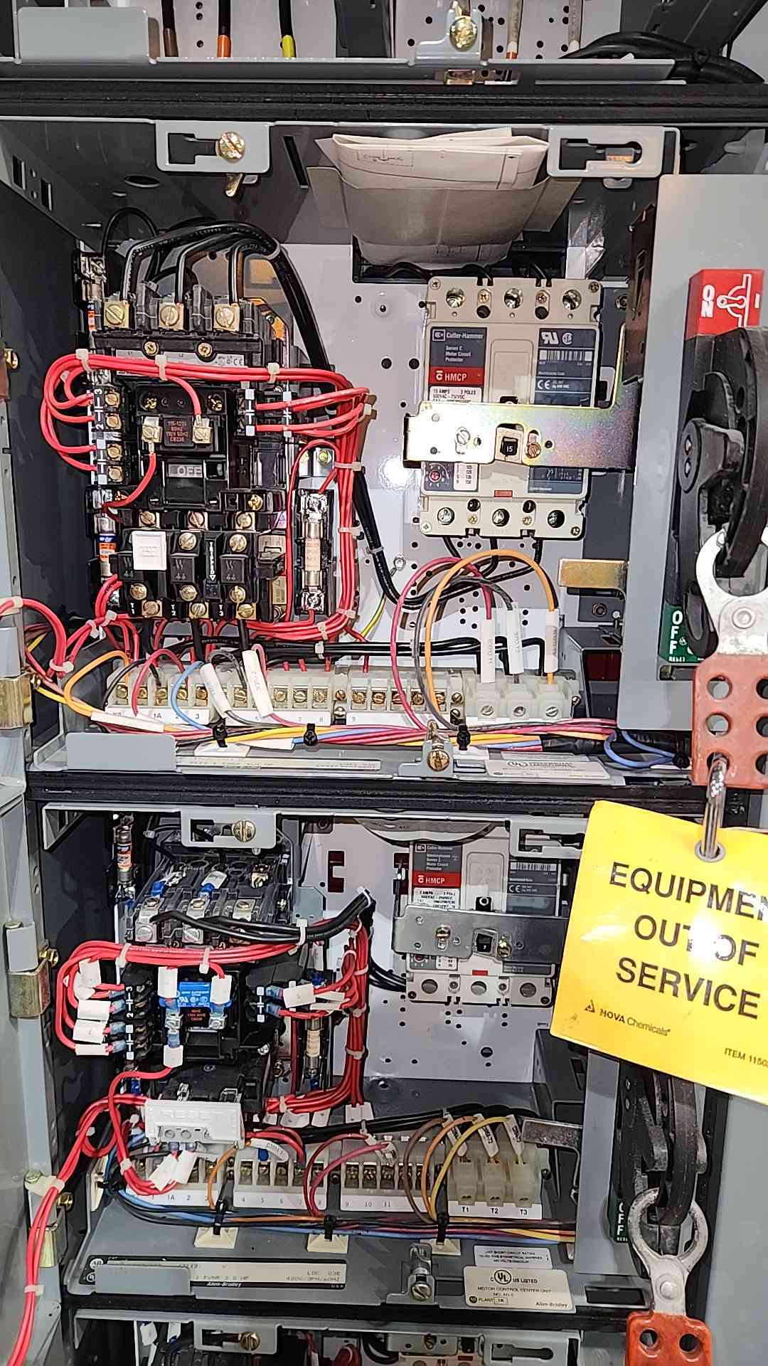 Allen-Bradley Centerline 2100 MCC 800A 600V 3PH 3-Section Lineup W/ Breakers
