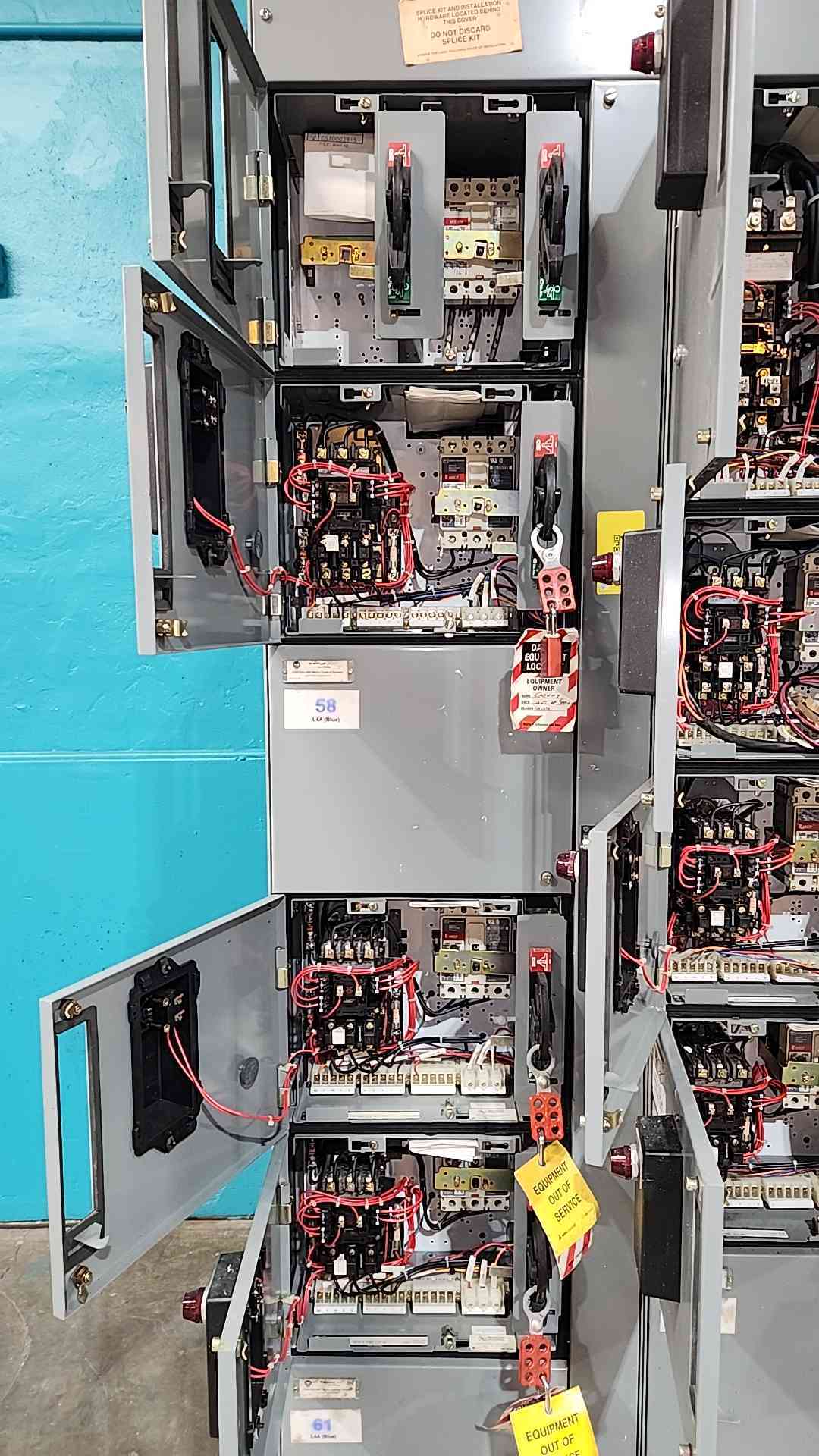 Allen Bradley Centerline 2100 MCC Motor Control Center 3 Section 800A Cutler-Hammer