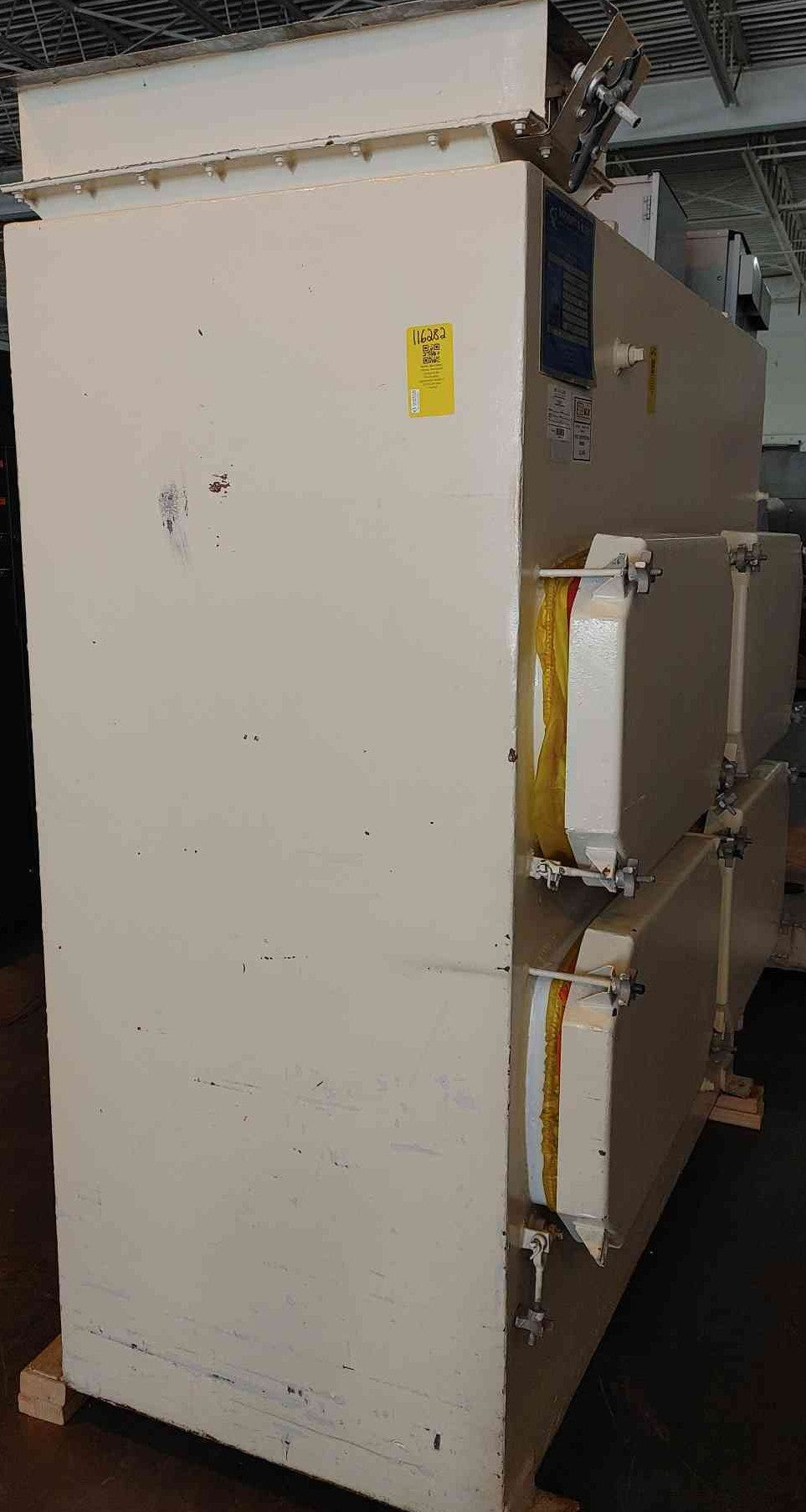 Barnebey Cheney C-22 Air Purification HEPA Carbon Filter Containment Housing 24x24