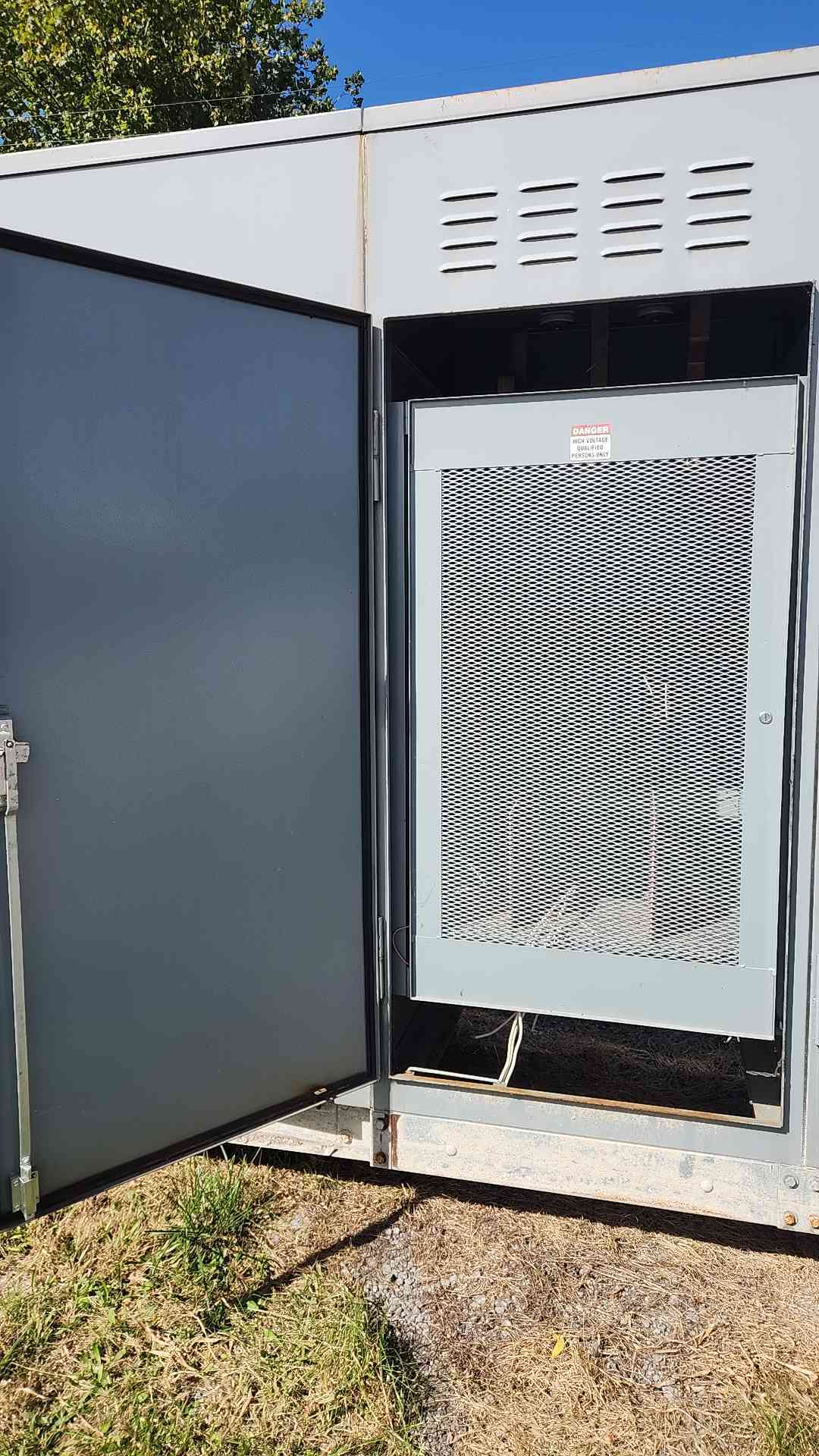 Electrical Power Products 15kV 600A Metal Enclosed Switchgear Lineup SM-20 40kA