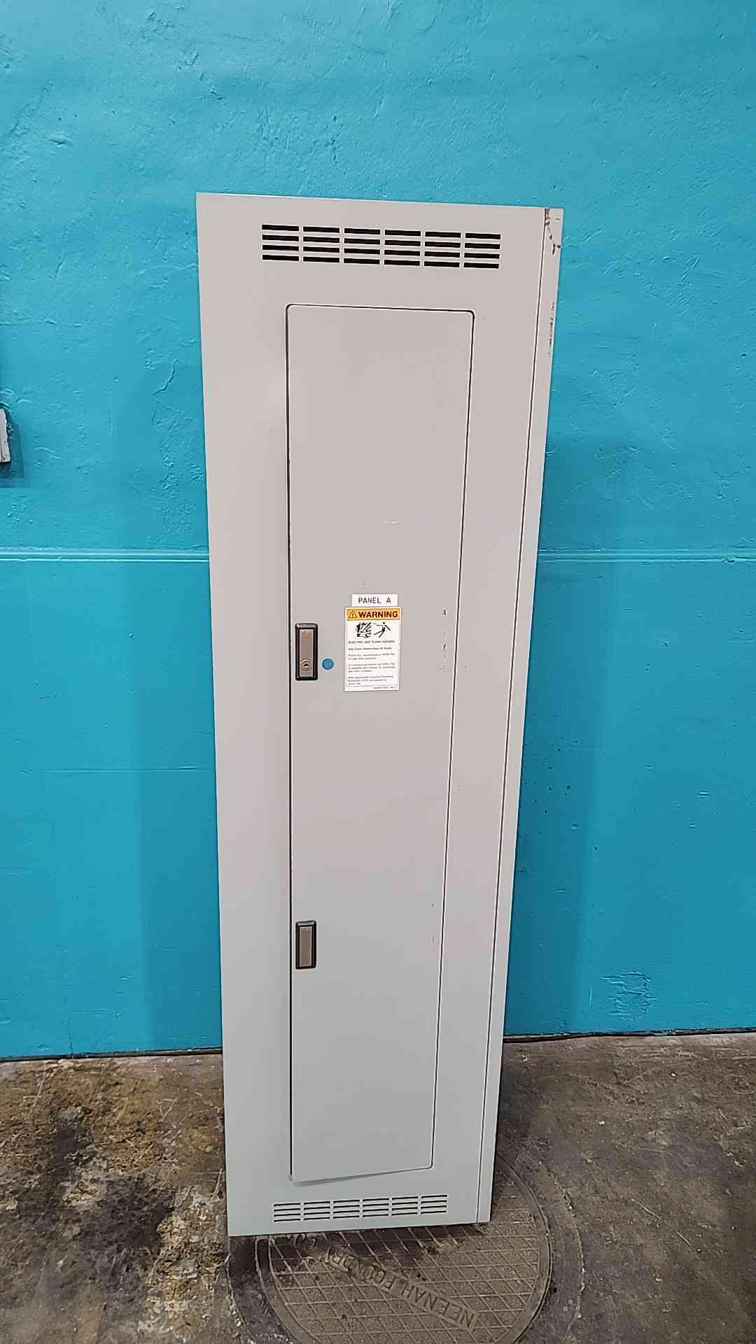 Eaton PRL3a 600A Panelboard 480Y/277V 3Ph w/ 600A Main + (3) 150A & 60A 3P Breaker
